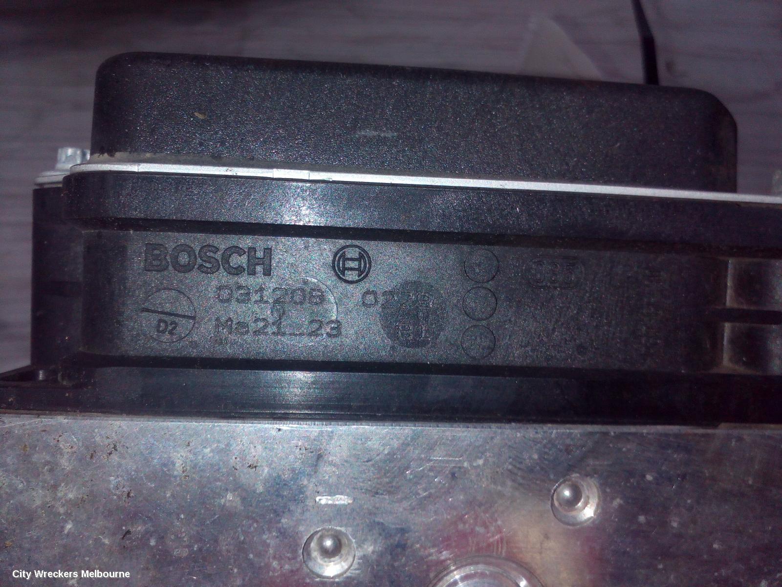 AUDI A4 ABS PUMP/MODULATOR, B8 8K, P/N 8K0614517CE, 02/2008 - 09/2015