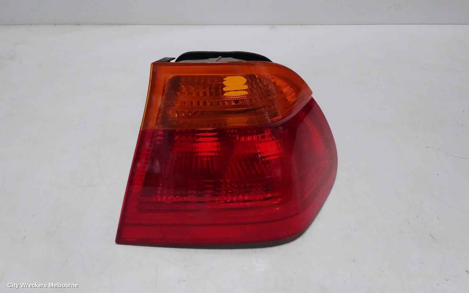 BMW 3 SERIES RIGHT TAILLIGHT, E46, SEDAN, AMBER FLASHER TYPE, 09/1998 - 09/2001