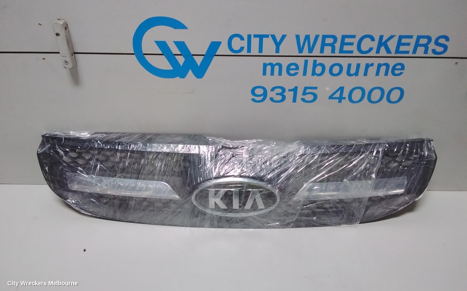 KIA SPORTAGE GRILLE, RADIATOR GRILLE, KM, 10/2007 - 06/2010