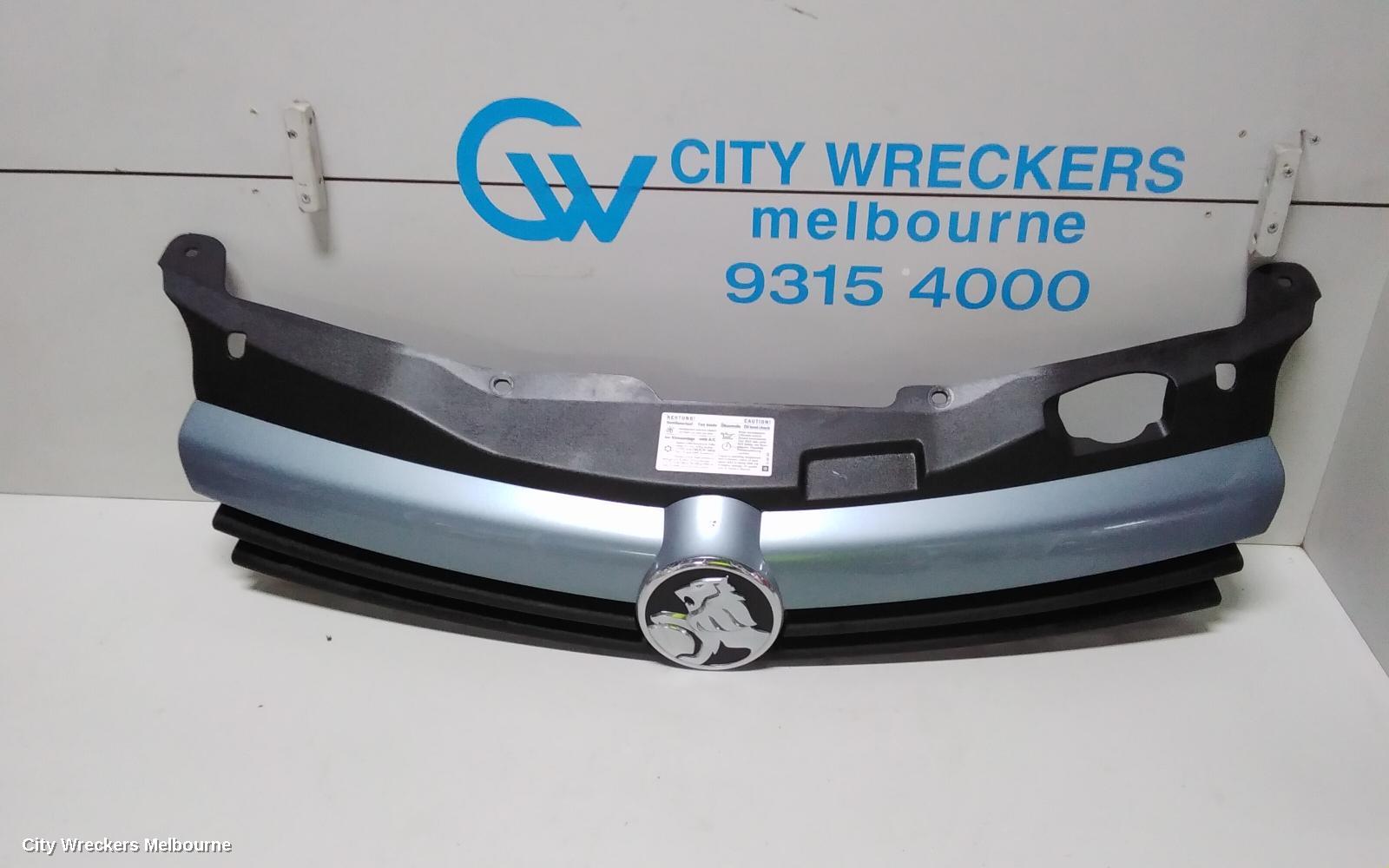 HOLDEN ASTRA GRILLE, AH, RADIATOR GRILLE, HATCH/WAGON, CD/CDX/CDXI/CDTI, W/ COLOUR CODED MOULD TYPE, 10/2004 - 08/2009