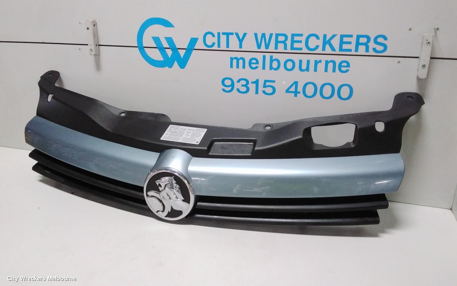 HOLDEN ASTRA GRILLE, AH, RADIATOR GRILLE, HATCH/WAGON, CD/CDX/CDXI/CDTI, W/ COLOUR CODED MOULD TYPE, 10/2004 - 08/2009