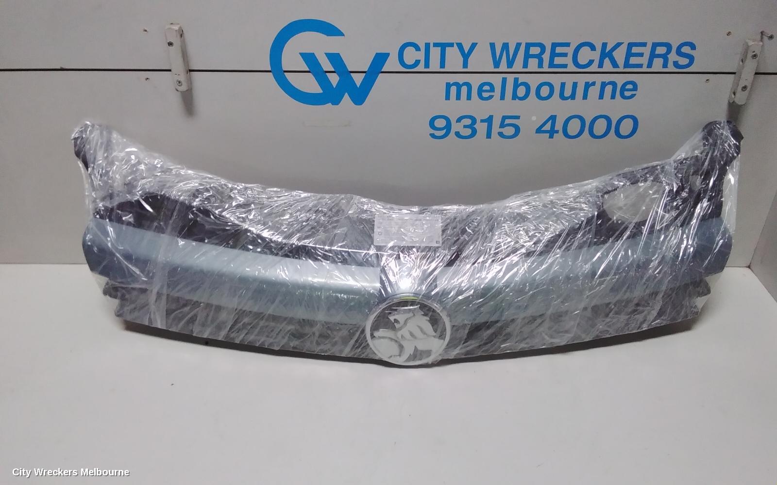 HOLDEN ASTRA GRILLE, AH, RADIATOR GRILLE, HATCH/WAGON, CD/CDX/CDXI/CDTI, W/ COLOUR CODED MOULD TYPE, 10/2004 - 08/2009
