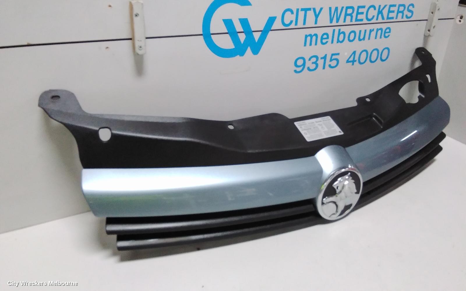 HOLDEN ASTRA GRILLE, AH, RADIATOR GRILLE, HATCH/WAGON, CD/CDX/CDXI/CDTI, W/ COLOUR CODED MOULD TYPE, 10/2004 - 08/2009