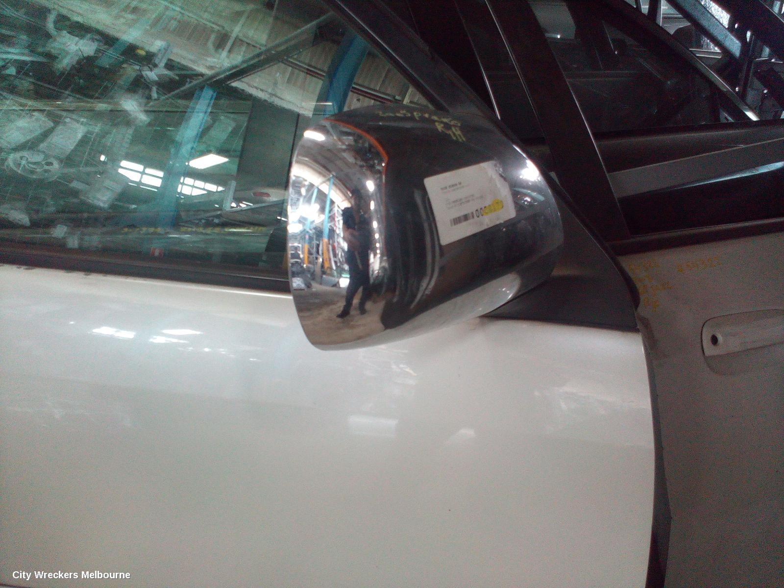 TOYOTA PRADO RIGHT DOOR MIRROR, 120 SERIES, CHROME, 02/2003 - 10/2009