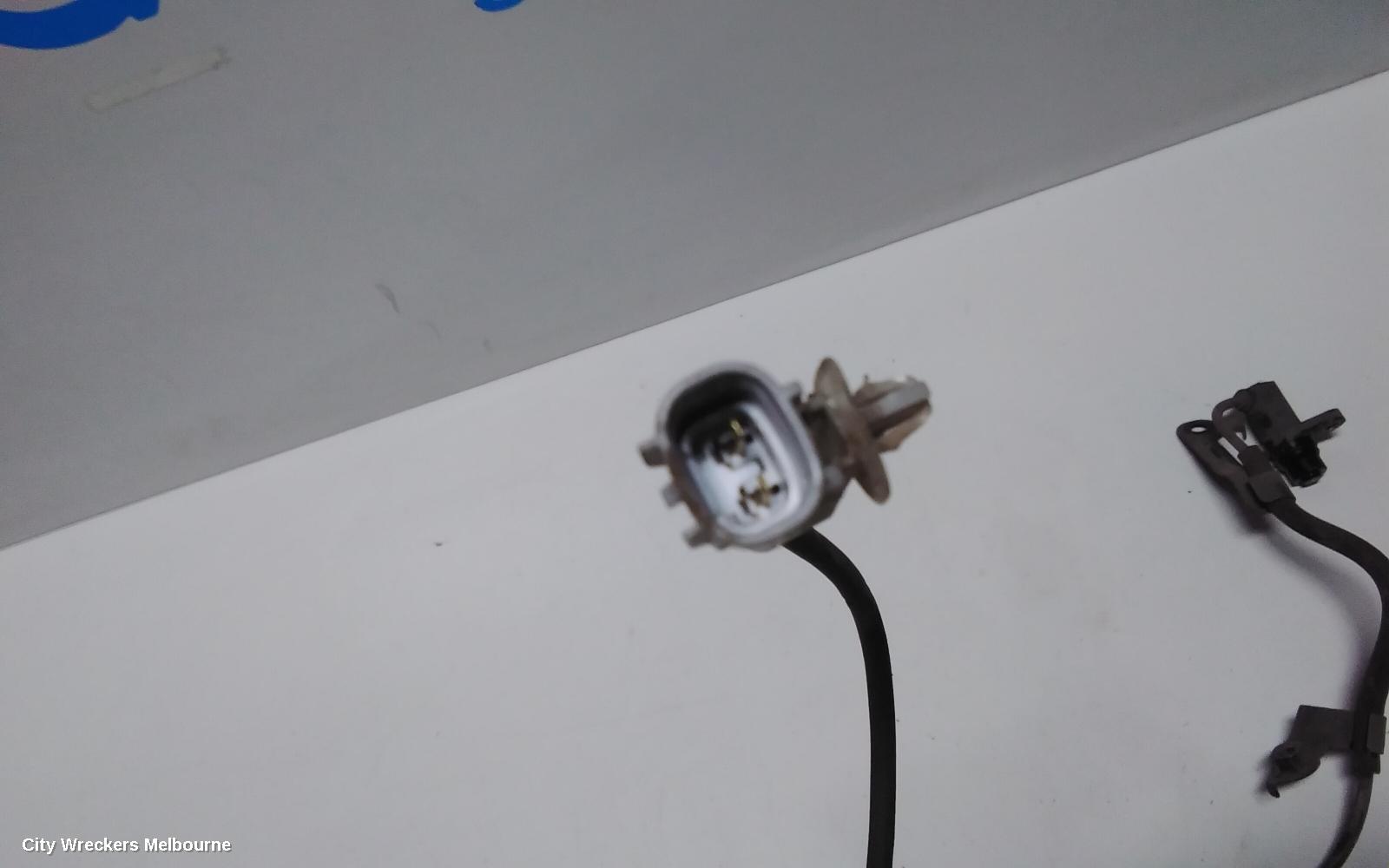 TOYOTA HILUX ABS SENSOR, LH FRONT, NON VSC, LOOM TYPE, 03/2005 - 08/2015