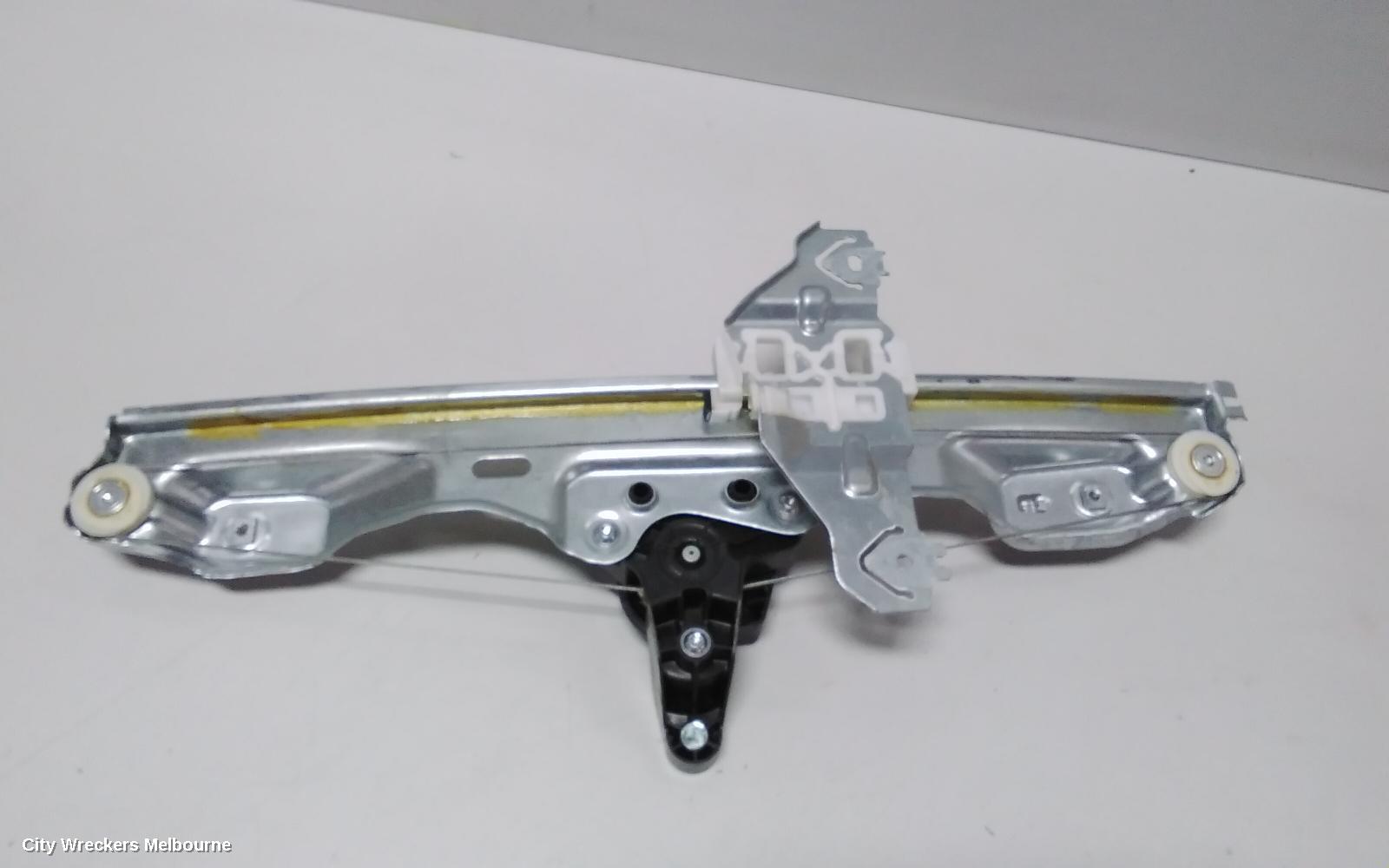 NISSAN QASHQAI RIGHT REAR WND REG/MOTOR, J11, 12/2013 - 07/2021