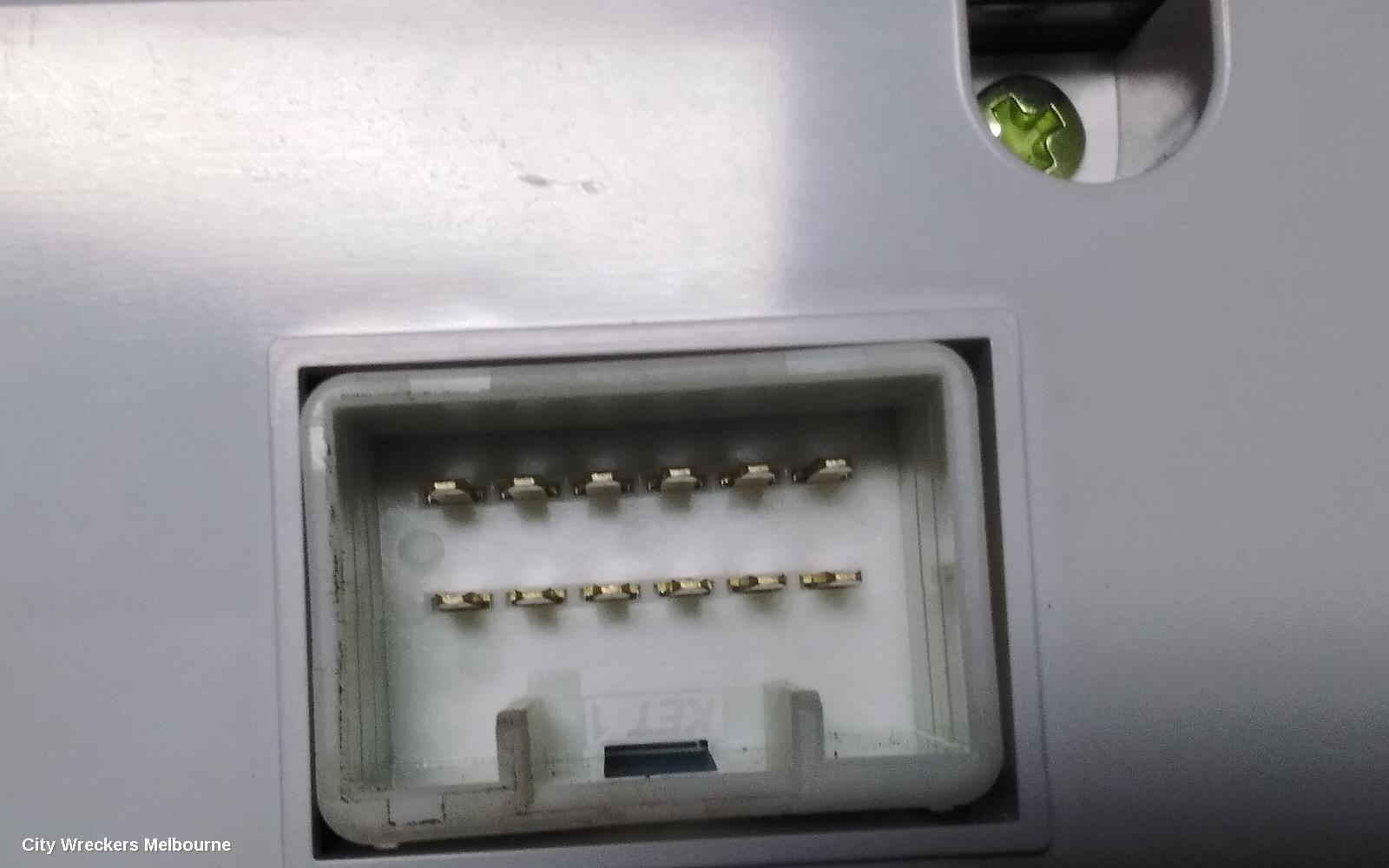 KIA CARNIVAL/GRAND CARNIVAL PWR DR WIND SWITCH, LH FRONT, YP, 02/2015 - 10/2020