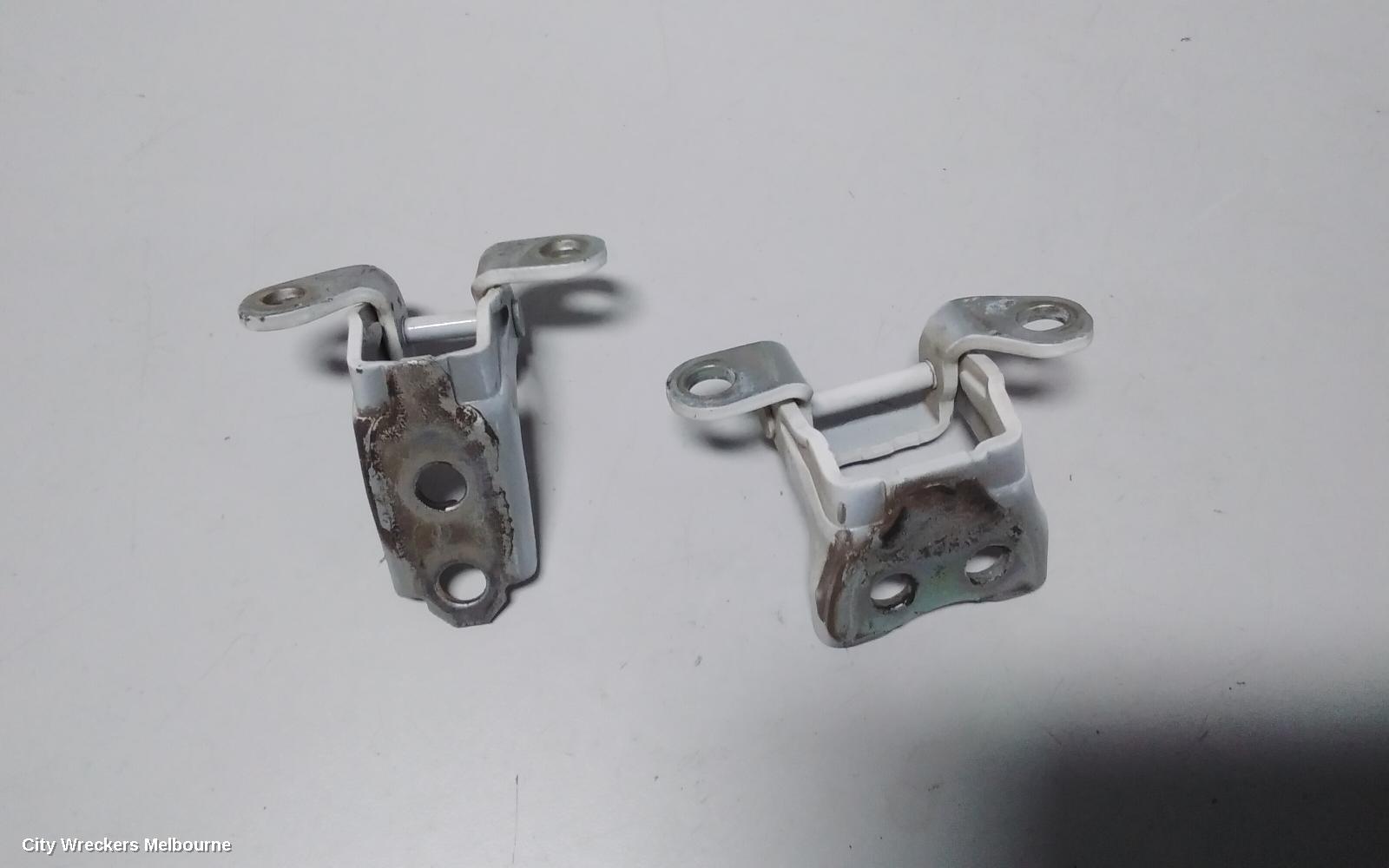 HONDA HRV DOOR HINGE/RUNNER, RU, 12/2014 - 10/2021