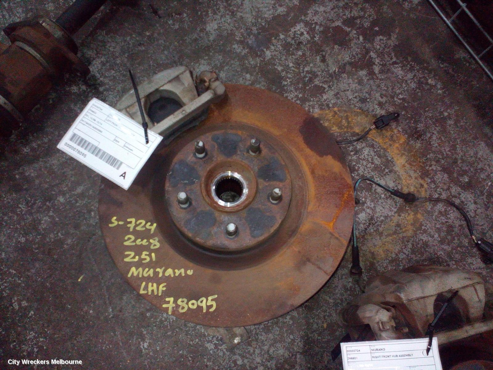 NISSAN MURANO LEFT FRONT HUB ASSEMBLY, Z51, 12/2008 - 12/2014
