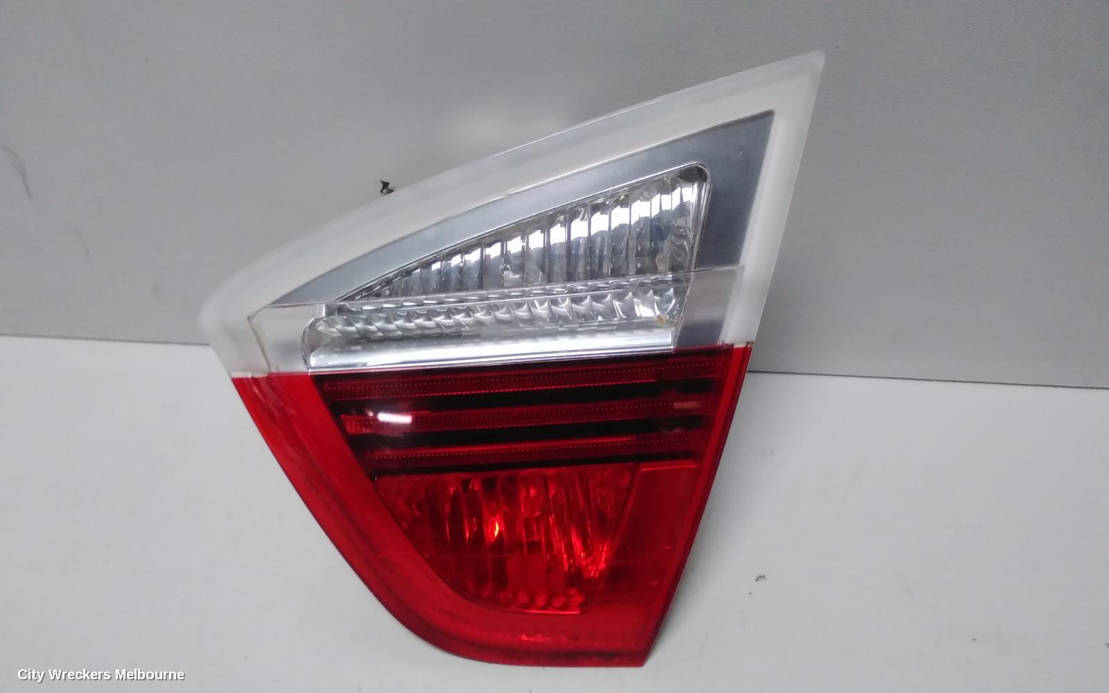 BMW 3 SERIES REAR GARNISH, BOOTLID LAMP (RH SIDE), SEDAN, E90, 03/2005 - 09/2008