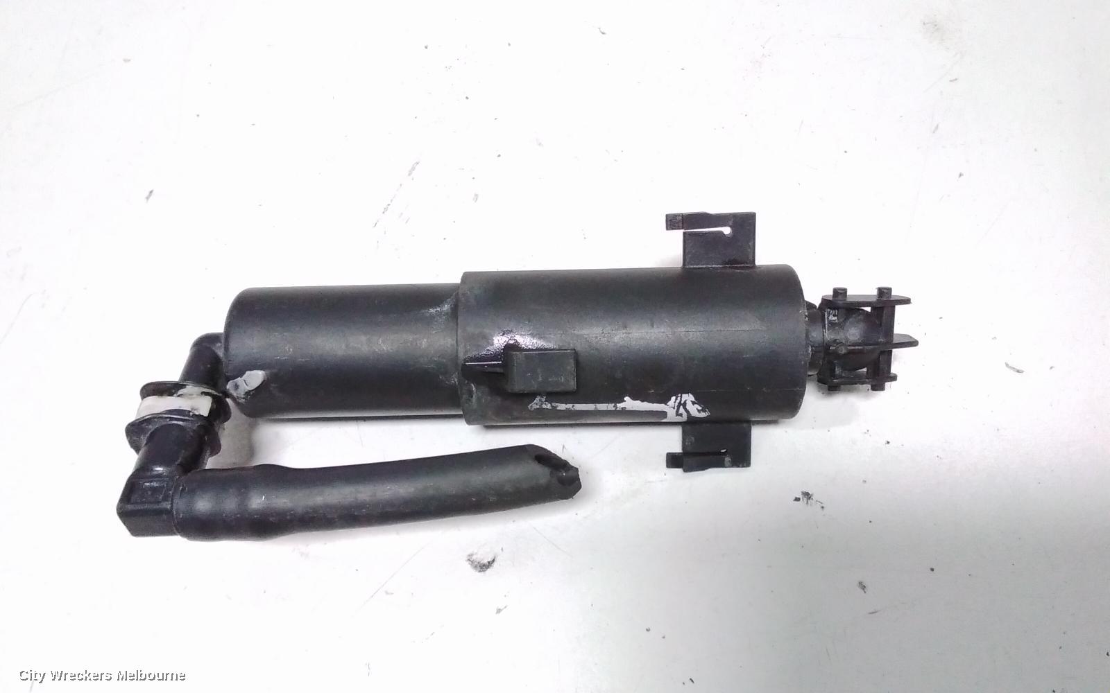 BMW 3 SERIES WASHER JET, E90, 03/2005 - 12/2013