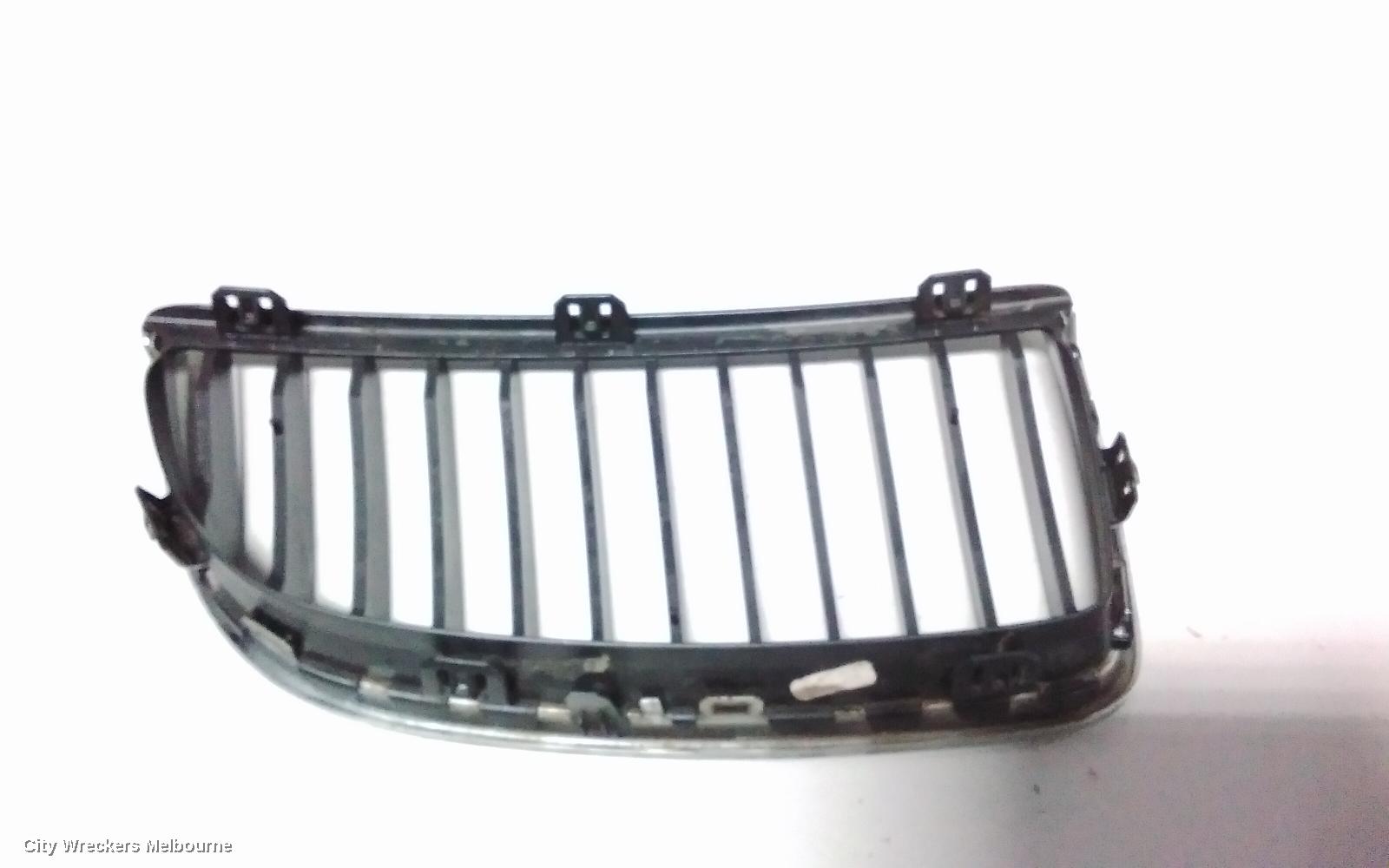 BMW 3 SERIES GRILLE, BONNET GRILLE (LH SIDE), E90/E92/E93, SEDAN/COUPE/CABRIO, 03/2007 - 09/2013