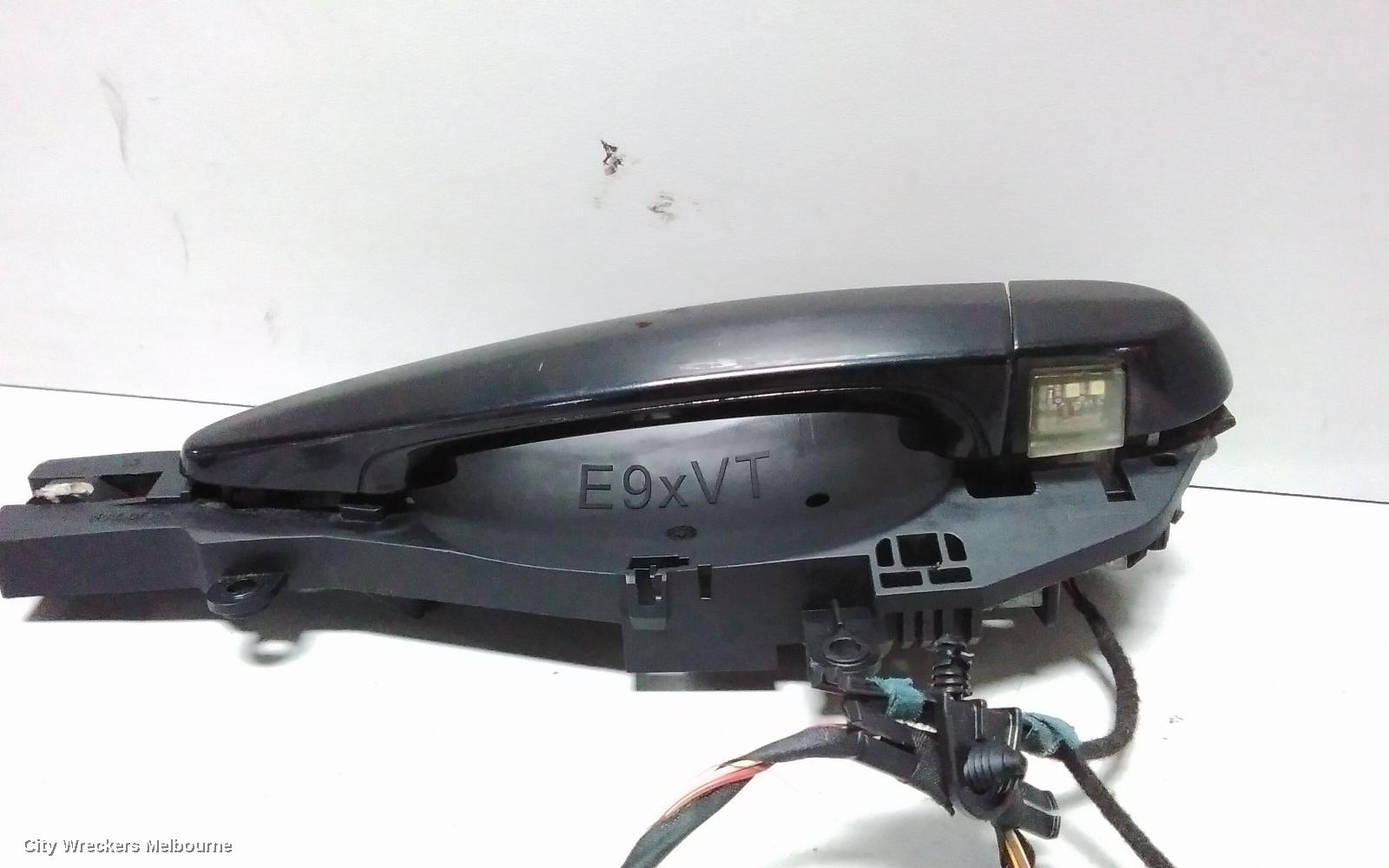 BMW 3 SERIES DOOR HANDLE, OUTER, LH FRONT, NON KEYLESS TYPE, E90/E91, SEDAN/WAGON, 03/2005 - 04/2012