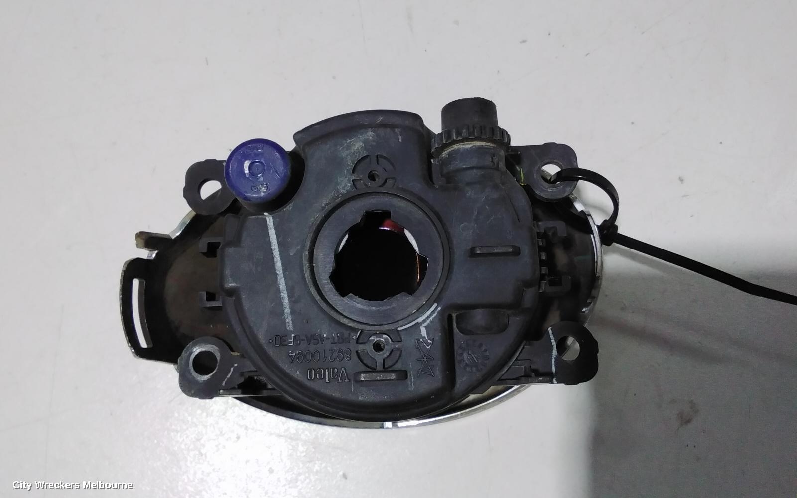 FORD FOCUS RIGHT INDICATOR/FOG/SIDE, BUMPER FOGLAMP, LW, TREND/SPORT/TITANIUM, 05/2011 - 08/2015