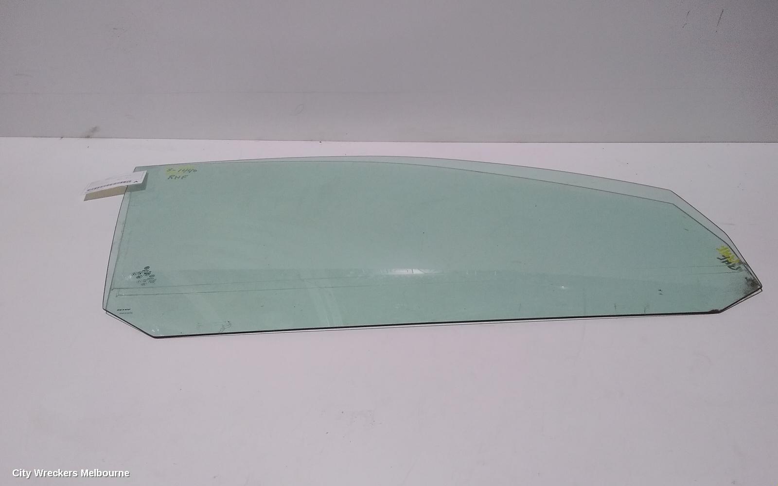 VOLKSWAGEN JETTA RIGHT FRONT DOOR WINDOW, 1KM, 02/2006 - 07/2011