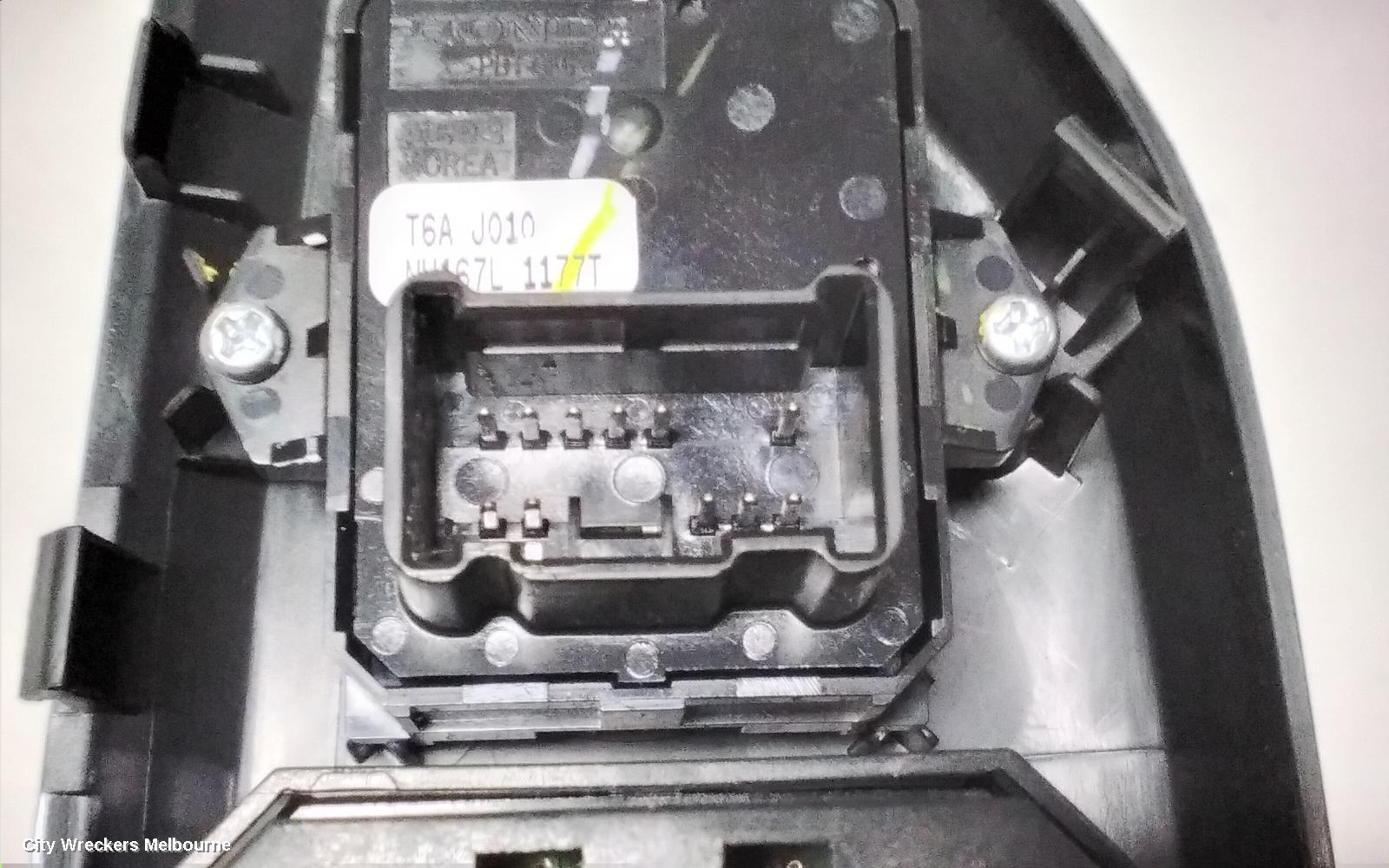 HONDA CIVIC PWR DR WIND SWITCH, RH FRONT (MASTER SWITCH), HATCH, AUTO FOLD TYPE, 10TH GEN, 05/2016 - 08/2021
