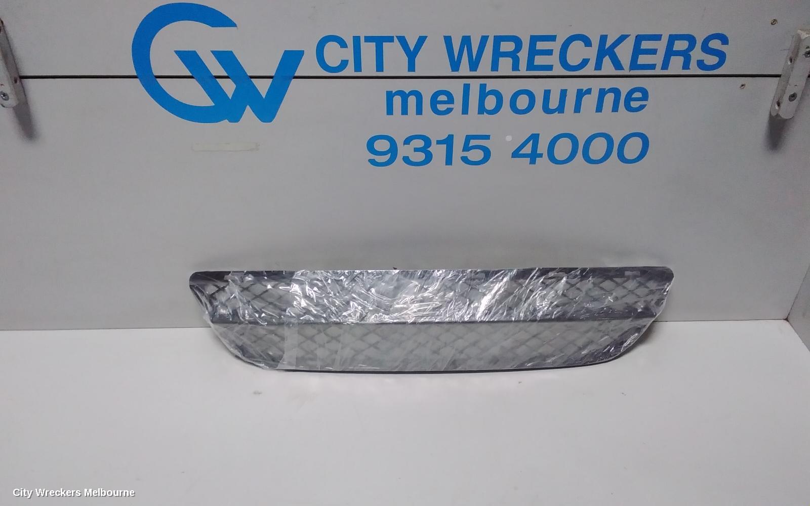 BMW 3 SERIES GRILLE, BUMPER GRILLE (CENTRE), E90, SEDAN, 03/2005 - 08/2008