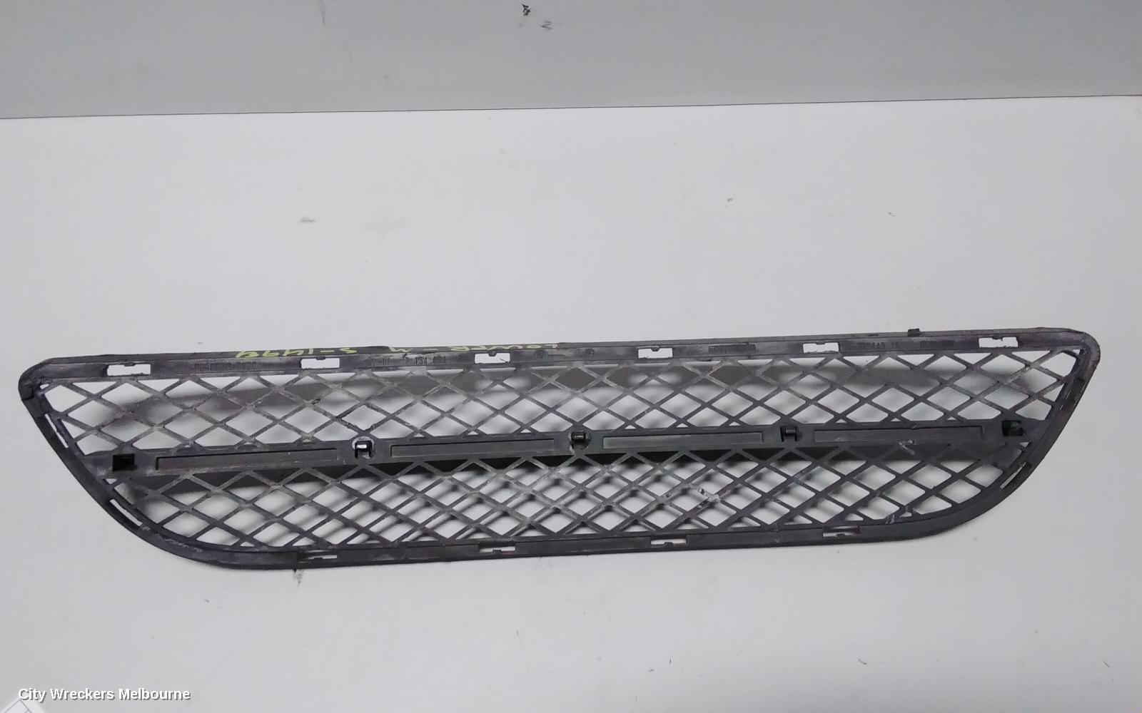 BMW 3 SERIES GRILLE, BUMPER GRILLE (CENTRE), E90, SEDAN, 03/2005 - 08/2008