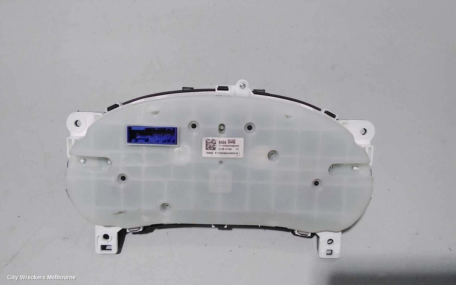 HOLDEN COLORADO INSTRUMENT CLUSTER, AUTO T/M, RG, 07/2016 - 12/2020