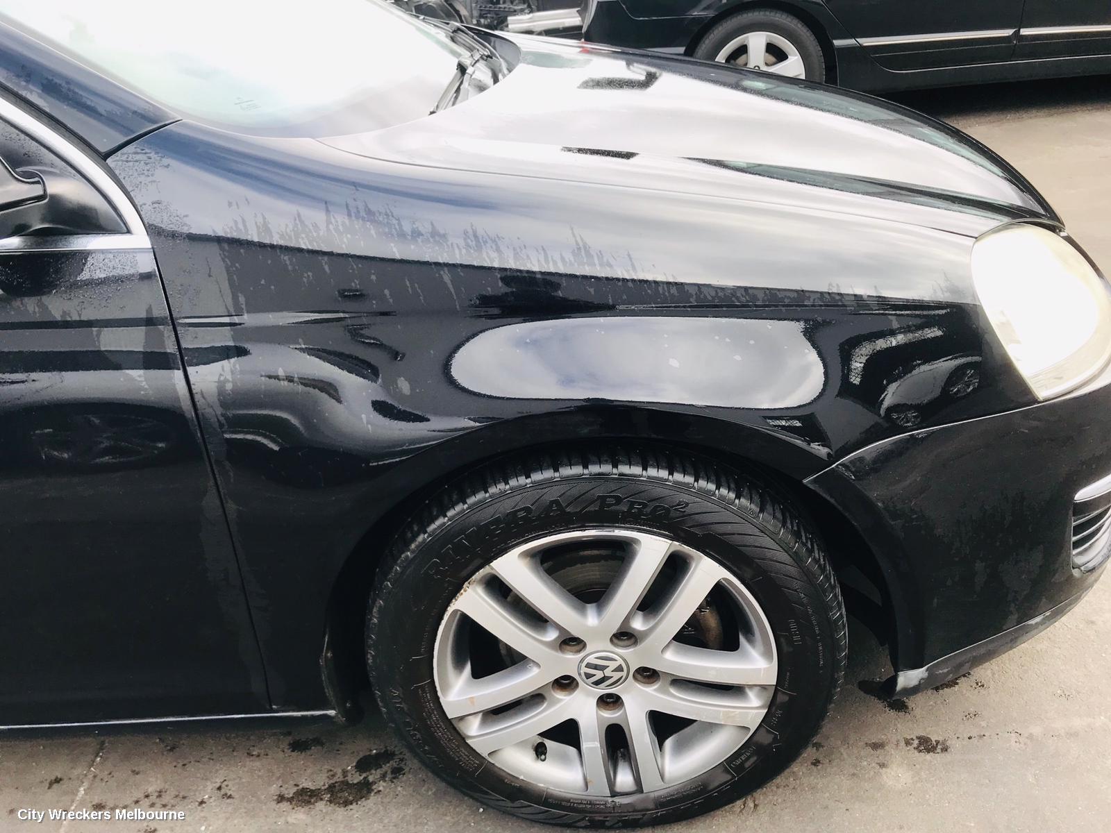 VOLKSWAGEN JETTA LEFT FRONT DOOR, 1KM, 02/2006 - 07/2011