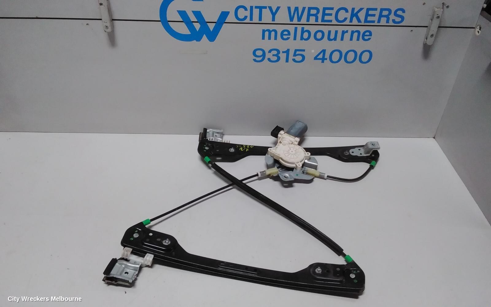 CHRYSLER 300C LEFT FRONT WINDOW REG/MOTOR, POWER, 01/2005 ONWARDS
