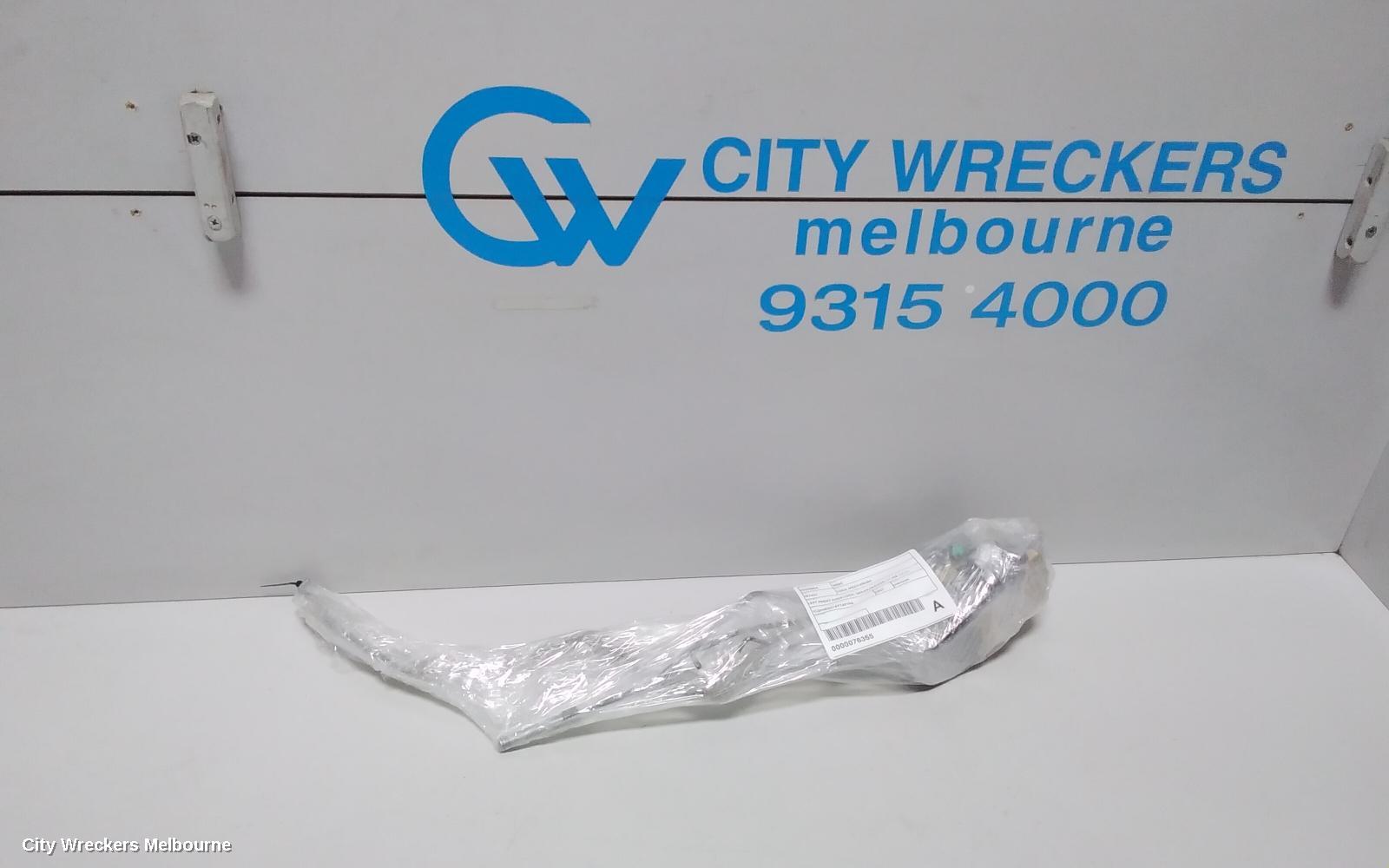 CHRYSLER 300C DOOR/BOOT/GATE LOCK, LEFT FRONT DOOR LOCK, SEDAN/WAGON, 11/2005 - 12/2011