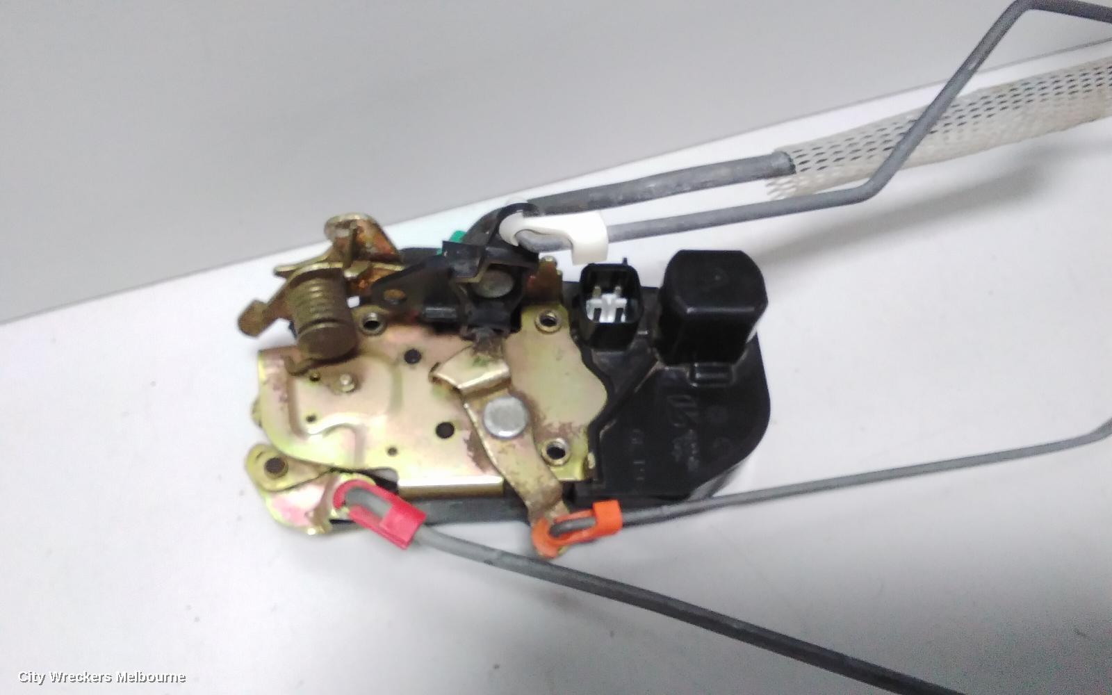 CHRYSLER 300C DOOR/BOOT/GATE LOCK, LEFT FRONT DOOR LOCK, SEDAN/WAGON, 11/2005 - 12/2011