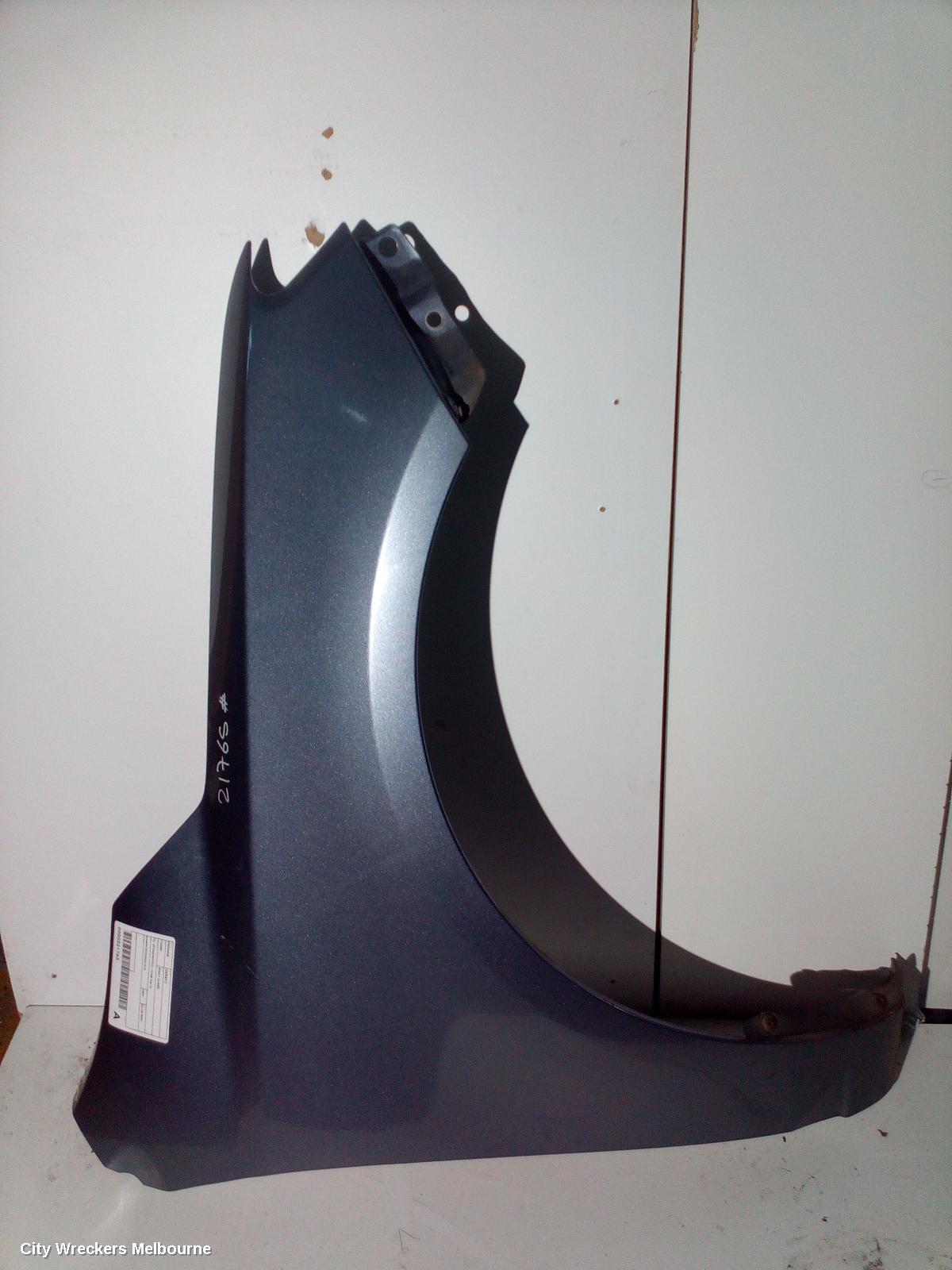 KIA CERATO RIGHT GUARD, TD, SEDAN/HATCH, 10/2008 - 03/2013