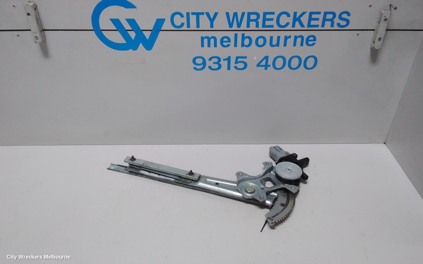 HONDA CRV LEFT FRONT WINDOW REG/MOTOR, RM, 11/2012 - 04/2017