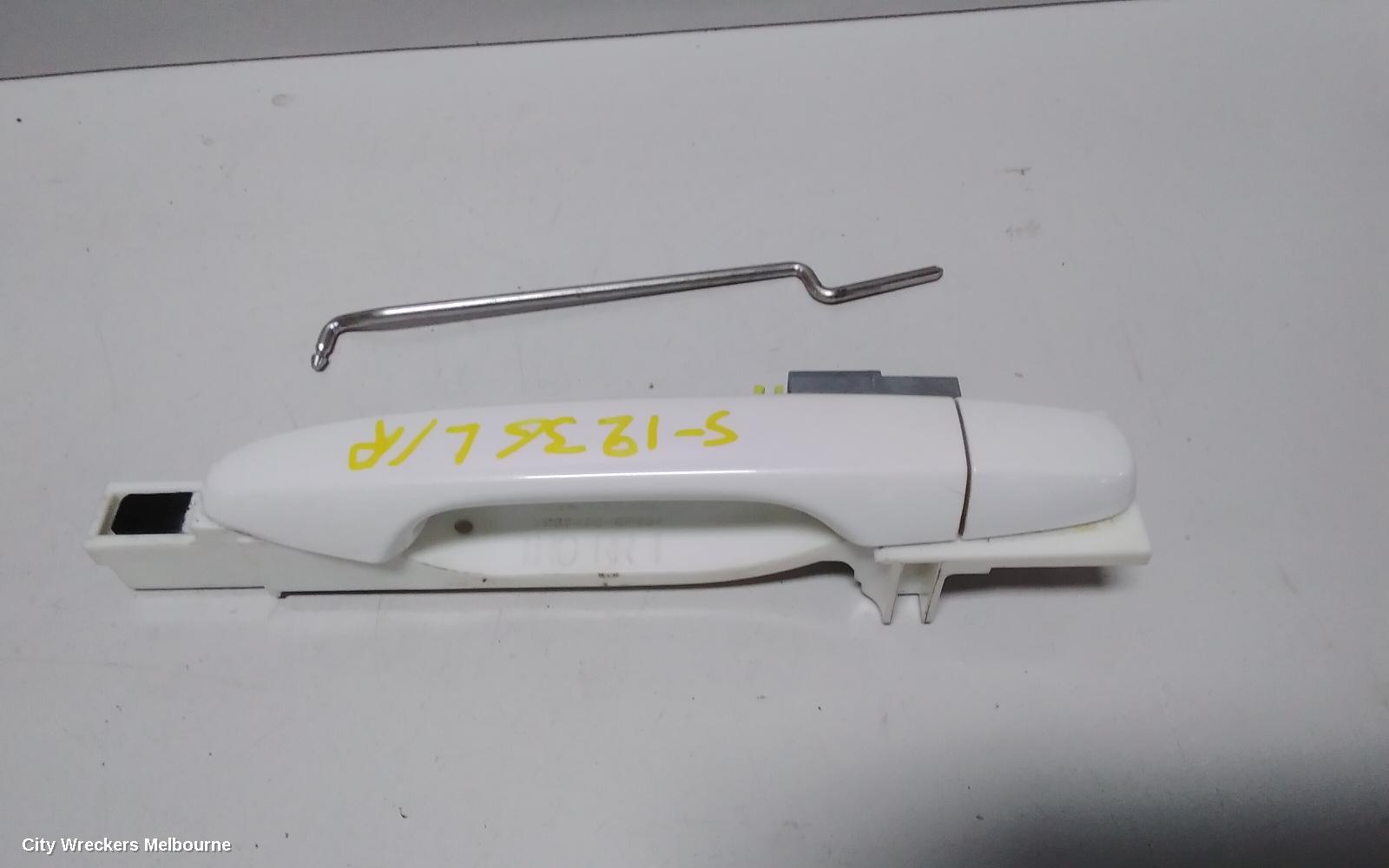 HONDA CRV DOOR HANDLE, OUTER, LH REAR, COLOUR CODED, RM, 11/2012 - 04/2017