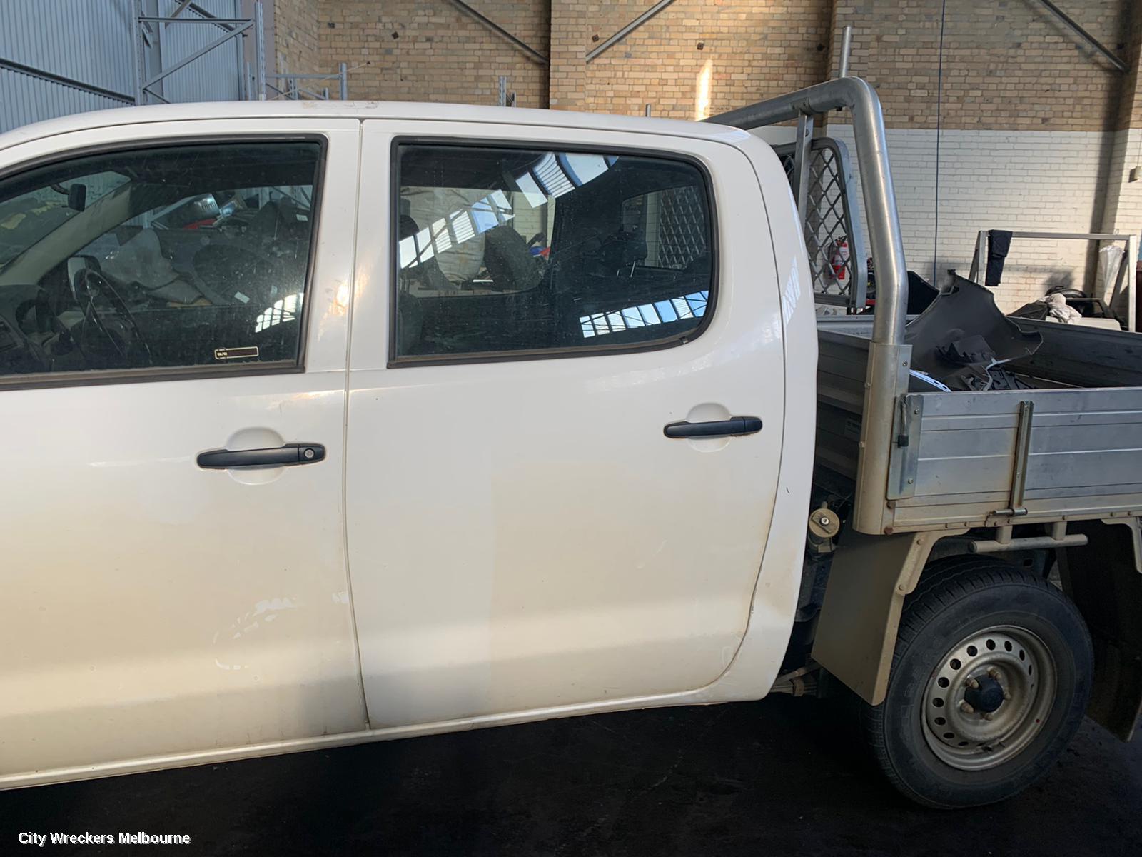 TOYOTA HILUX LEFT REAR STRUT, ***USE SHOCK ABSORBER PART TYPE***