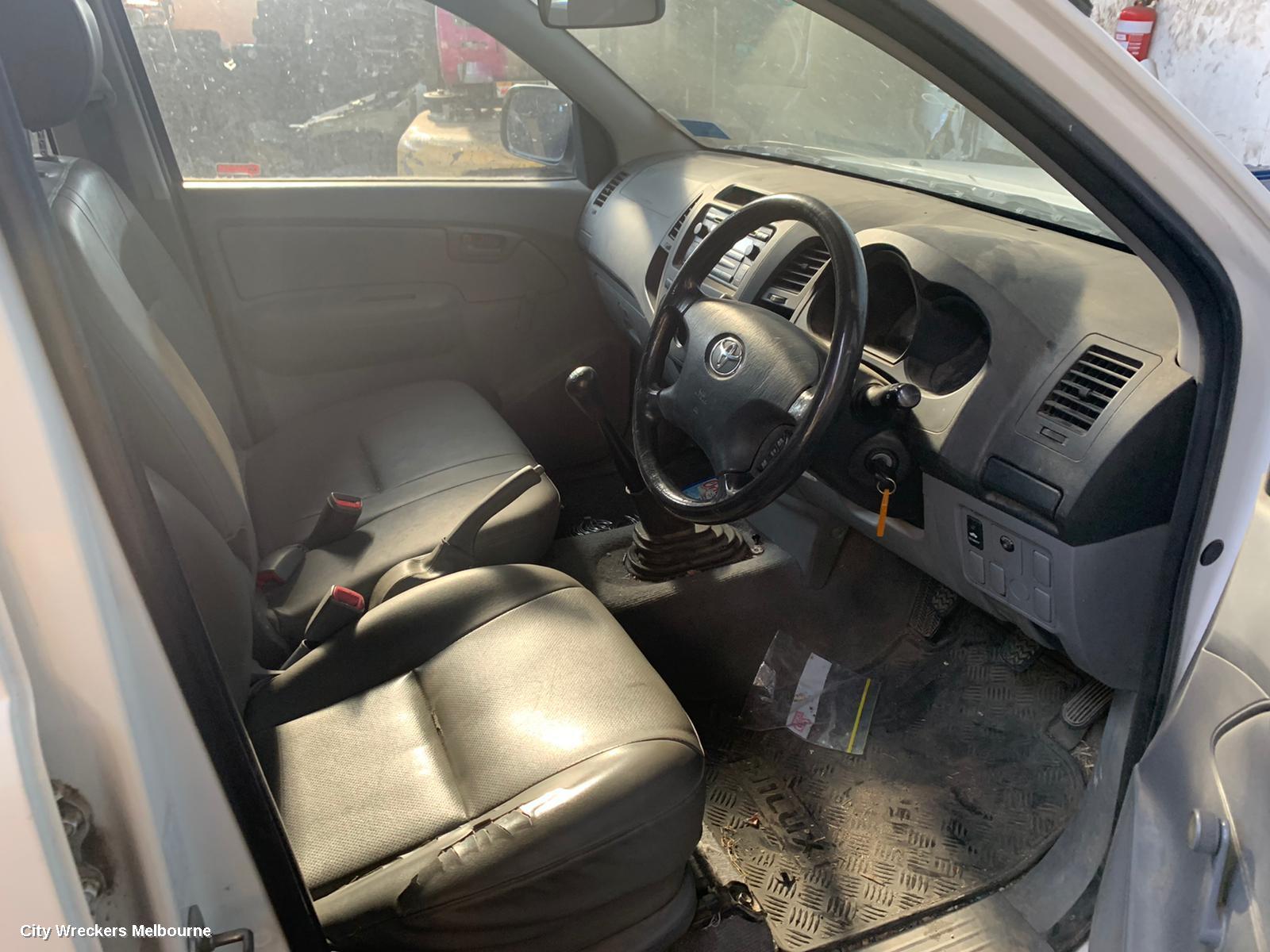 TOYOTA HILUX LEFT REAR STRUT, ***USE SHOCK ABSORBER PART TYPE***