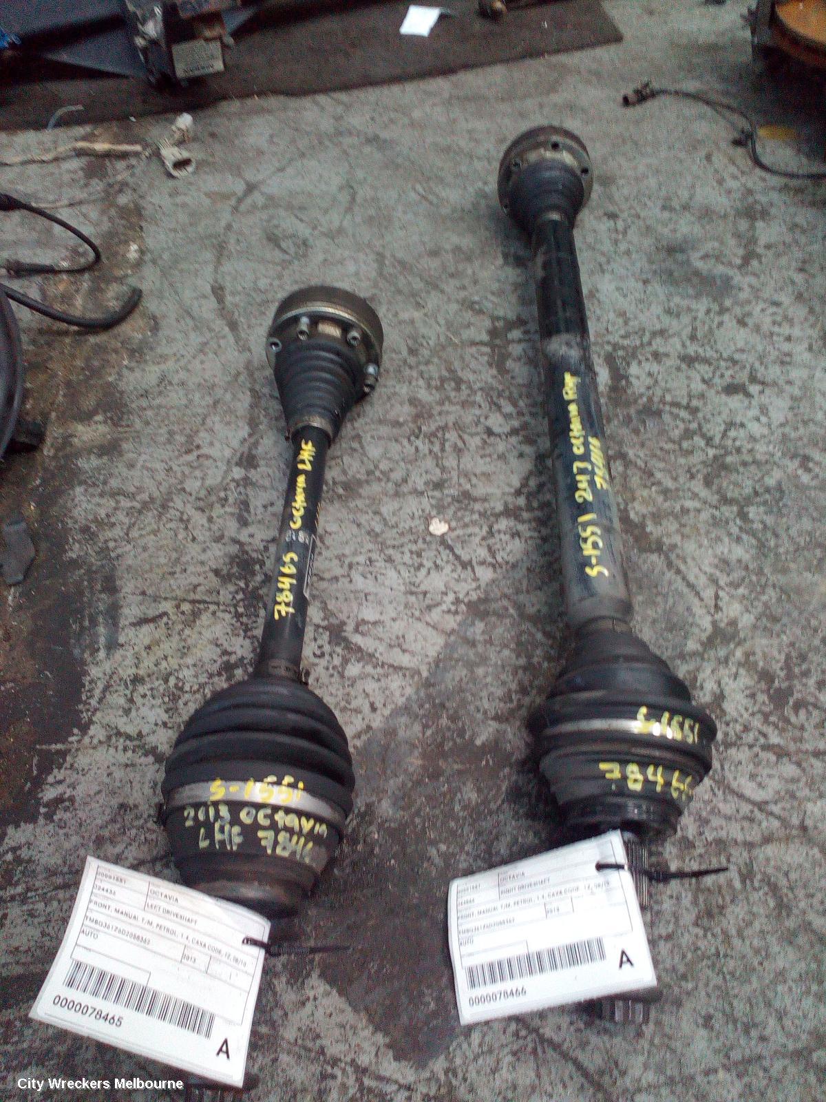 SKODA OCTAVIA RIGHT DRIVESHAFT, FRONT, MANUAL T/M, PETROL, 1.4, CAXA CODE, 1Z, 08/2010 - 10/2013