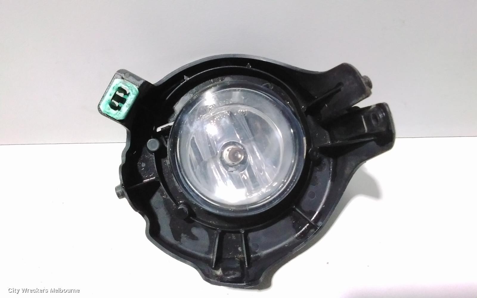 NISSAN NAVARA LEFT INDICATOR/FOG/SIDE, D40, BUMPER FOGLAMP, ROUND TYPE, 09/2005 - 08/2015