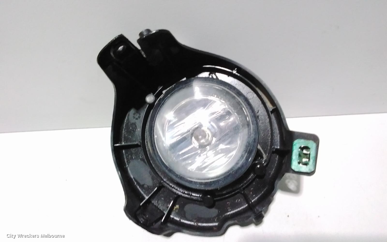 NISSAN NAVARA RIGHT INDICATOR/FOG/SIDE, D40, BUMPER FOGLAMP, ROUND TYPE, 09/2005 - 08/2015