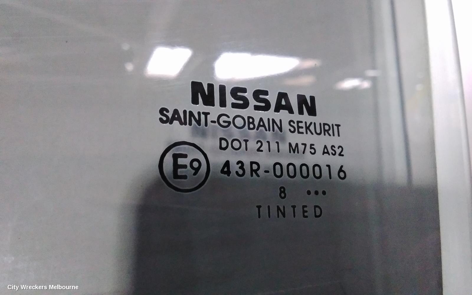 NISSAN NAVARA LEFT FRONT DOOR WINDOW, D40 (VIN VSK), 09/2005 - 08/2015