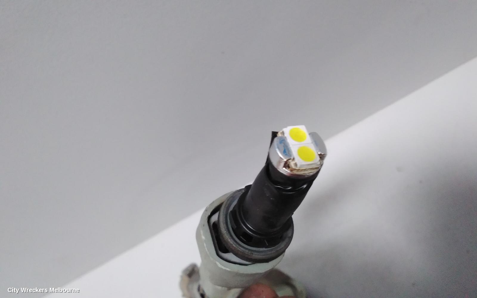 TOYOTA ESTIMA, XR50, 05-19, 39000-78277  HEADLIGHT MOUDLE AND BULB: 78566