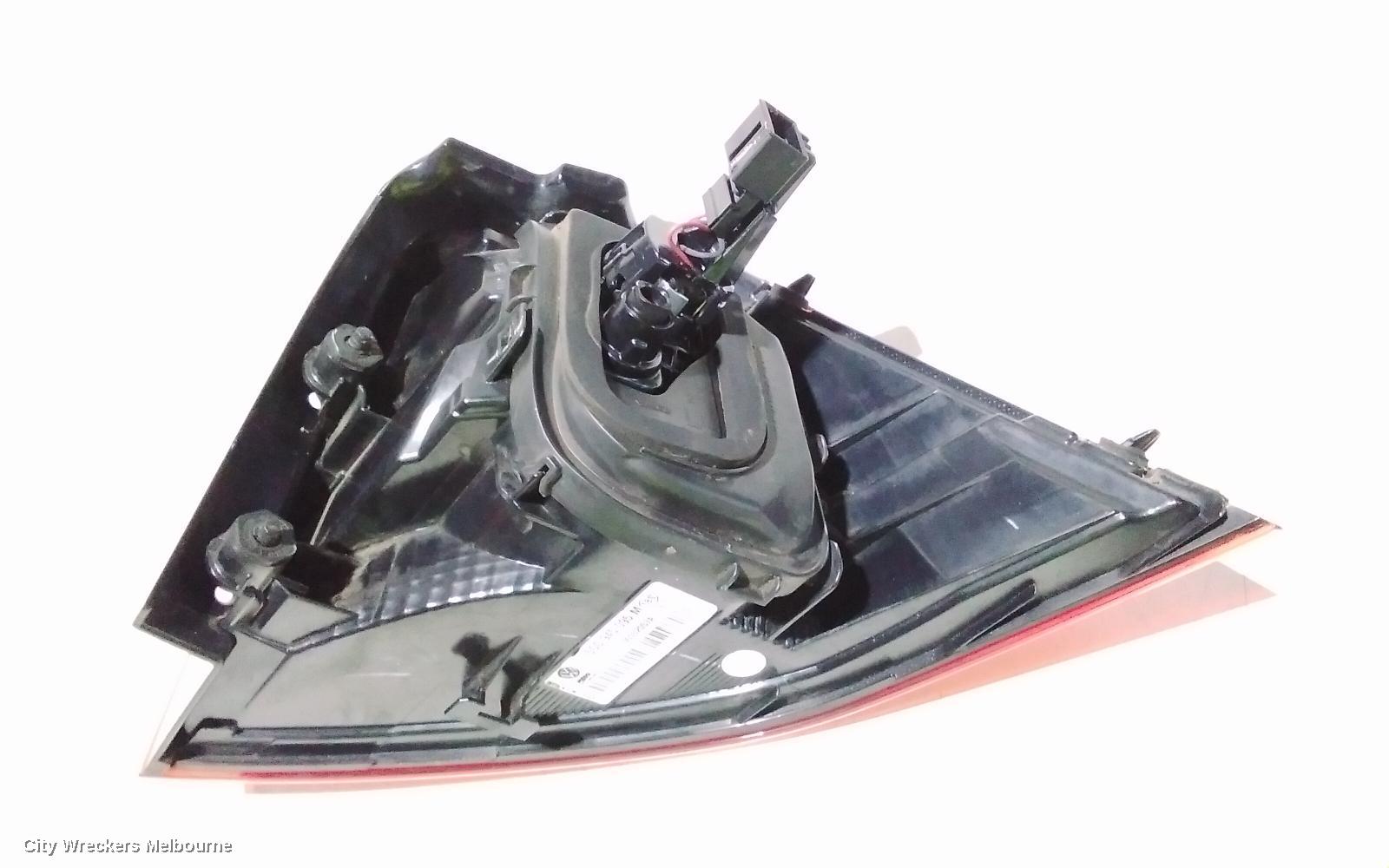 VOLKSWAGEN GOLF LEFT TAILLIGHT, GEN 7, HATCH, STANDARD, NON LED TYPE, 03/2013 - 03/2017
