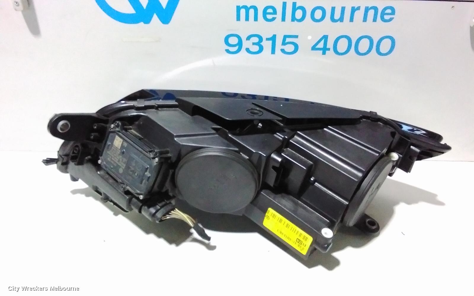 VOLKSWAGEN PASSAT RIGHT HEADLAMP, 3CC, SEDAN, XENON TYPE. 03/2012 - 12/2016