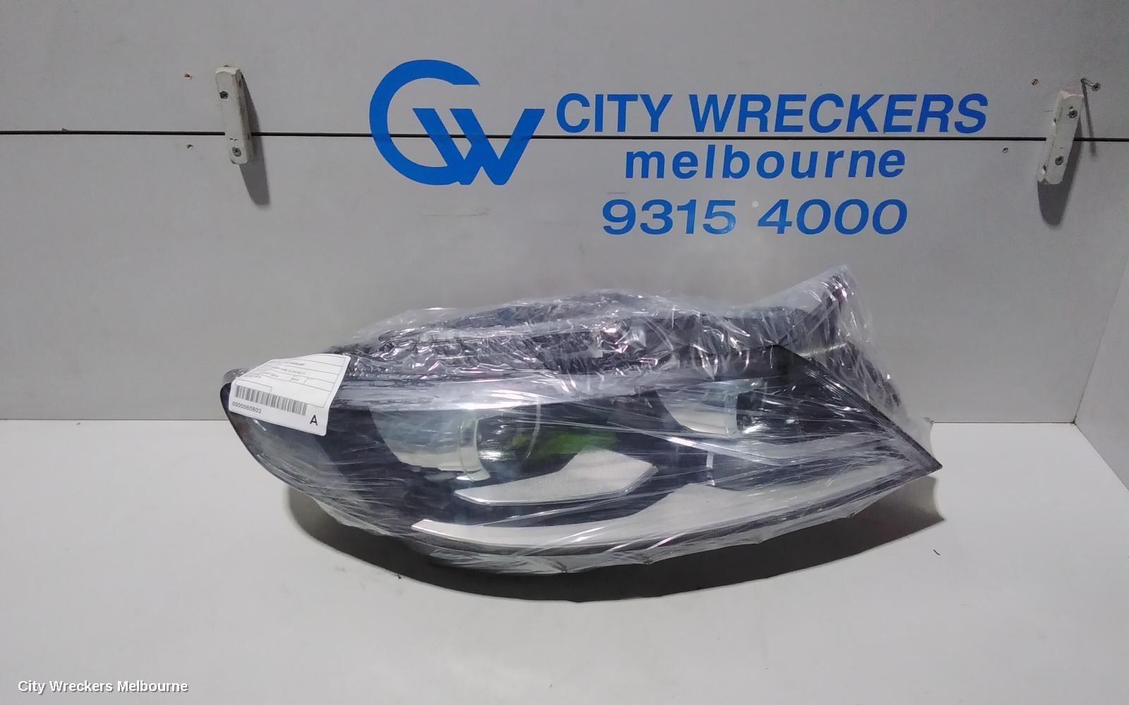 VOLKSWAGEN PASSAT RIGHT HEADLAMP, 3CC, SEDAN, XENON TYPE. 03/2012 - 12/2016