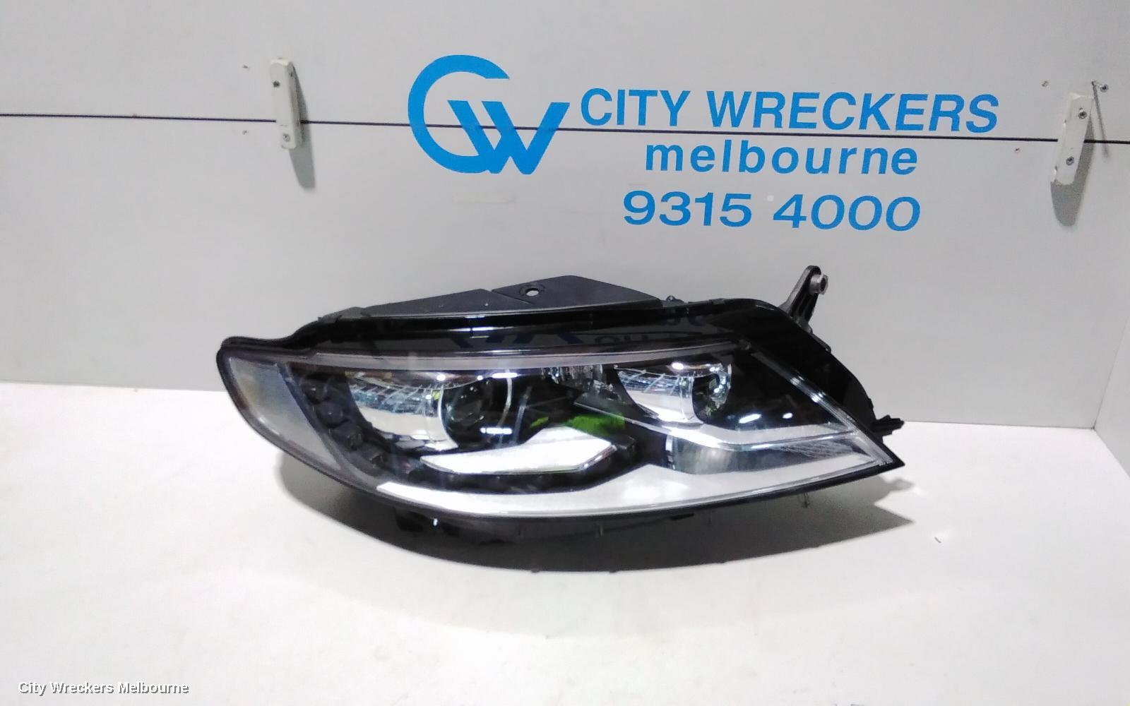 VOLKSWAGEN PASSAT RIGHT HEADLAMP, 3CC, SEDAN, XENON TYPE. 03/2012 - 12/2016