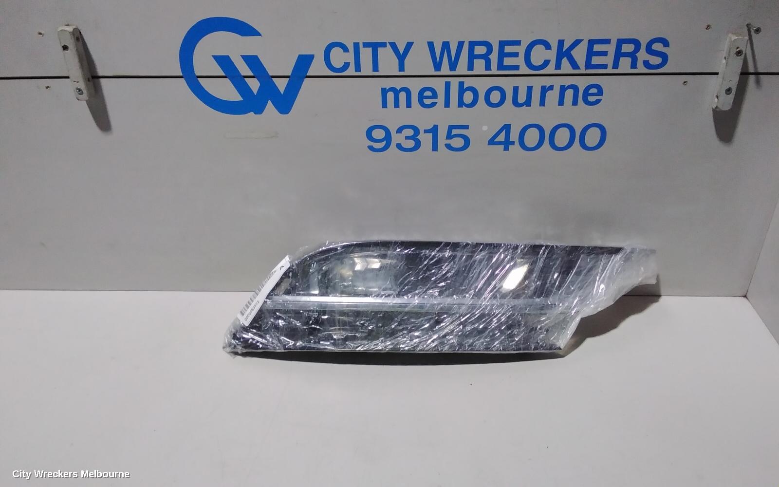 VOLKSWAGEN PASSAT RIGHT INDICATOR/FOG/SIDE, BUMPER FOGLAMP, 3CC, SEDAN, 03/2012 - 12/2016