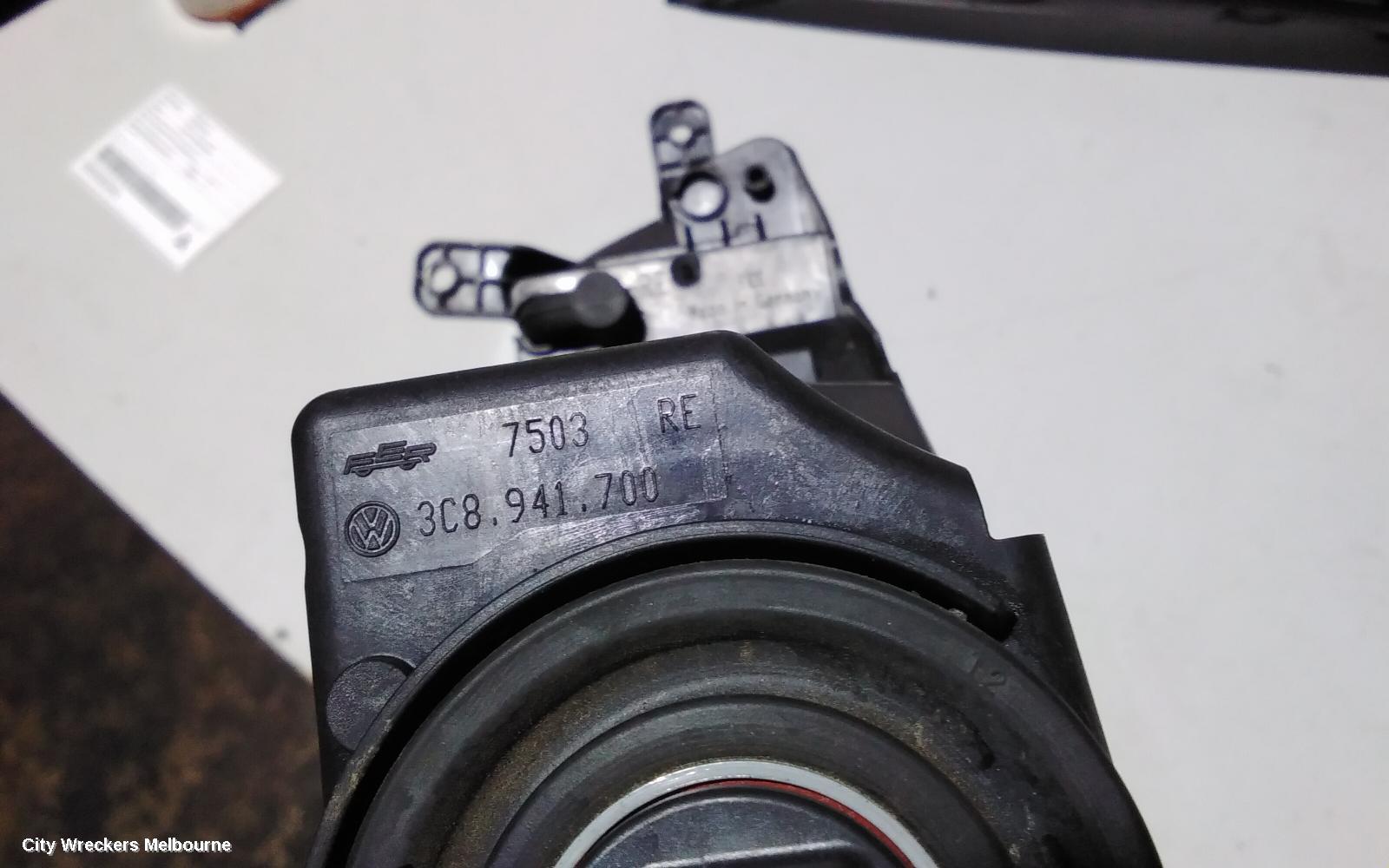 VOLKSWAGEN PASSAT RIGHT INDICATOR/FOG/SIDE, BUMPER FOGLAMP, 3CC, SEDAN, 03/2012 - 12/2016