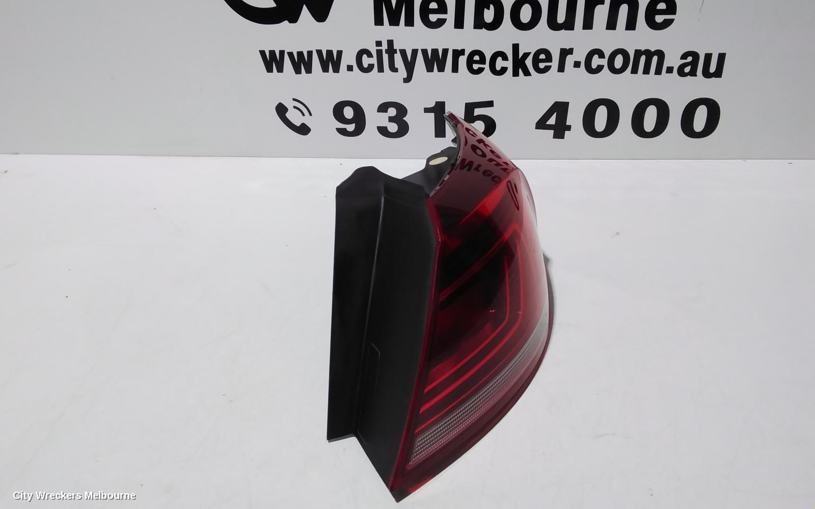 VOLKSWAGEN PASSAT RIGHT TAILLIGHT, 3CC, SEDAN, LED TYPE, 03/2012 - 12/2016