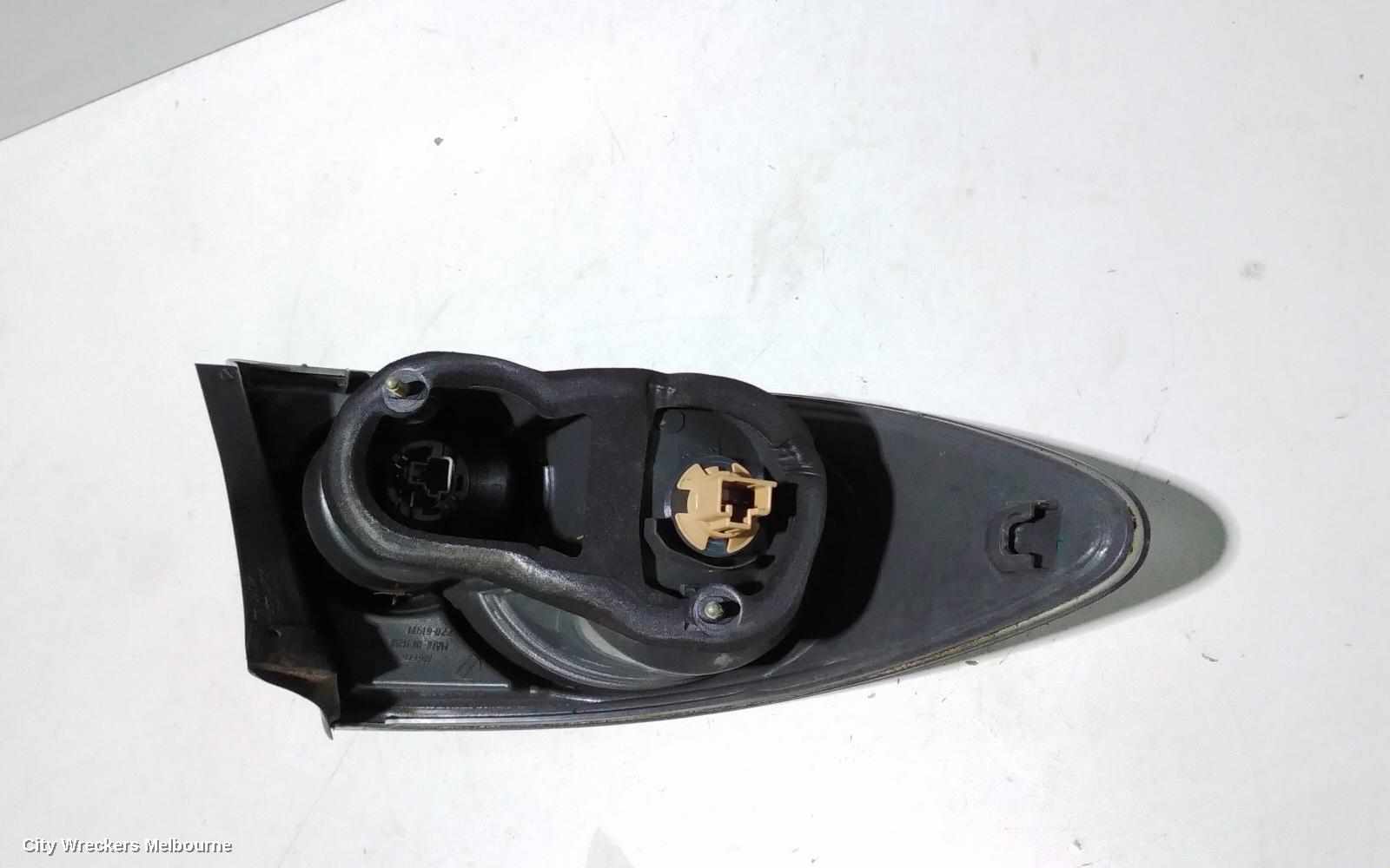 MAZDA 6 RIGHT TAILLIGHT, GG/GY, SEDAN/HATCH, LENS# 220-61971, 09/2002 - 08/2005