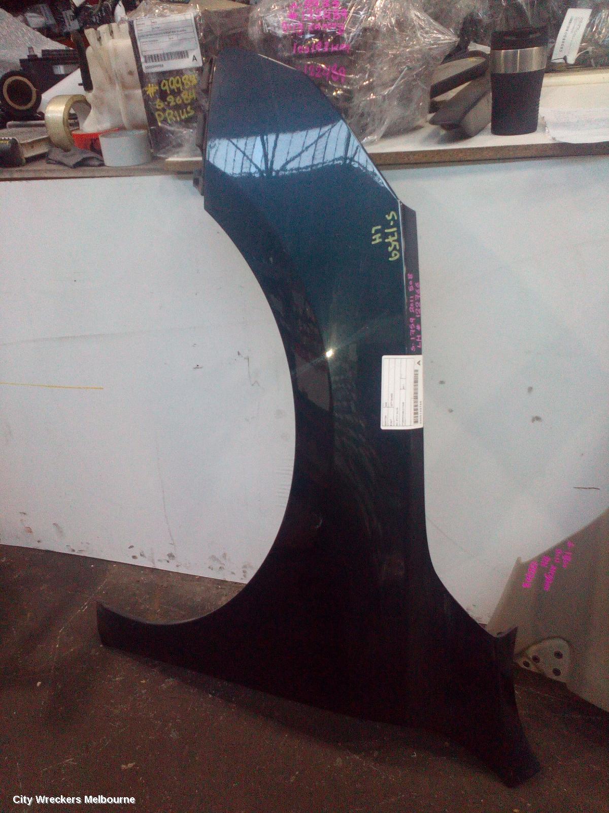 PEUGEOT 508 LEFT GUARD, W2, 07/2011 - 03/2015