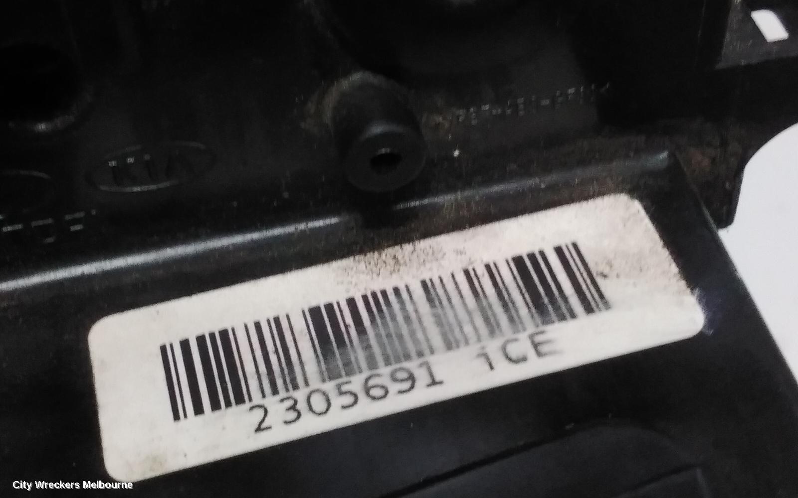 HYUNDAI VELOSTER DOOR/BOOT/GATE LOCK, RIGHT FRONT DOOR LOCK, FS, W/ KEYLESS ENTRY TYPE, 12/2011 - 02/2018
