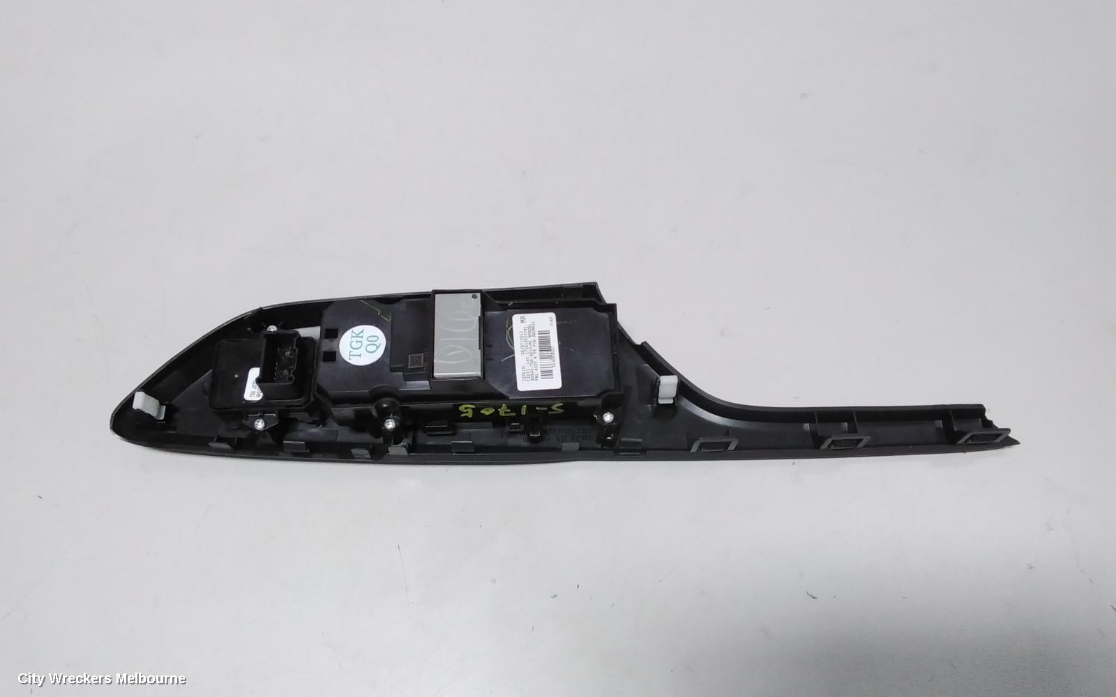 HONDA CIVIC PWR DR WIND SWITCH, RH FRONT (MASTER SWITCH), HATCH, MANUAL FOLD TYPE, 10TH GEN, 05/2016 - 08/2021