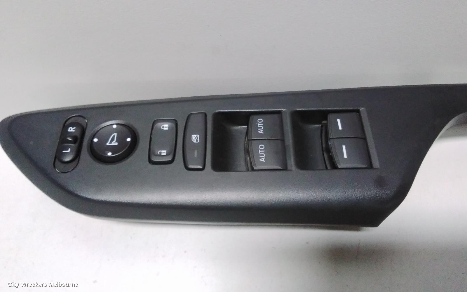 HONDA CIVIC PWR DR WIND SWITCH, RH FRONT (MASTER SWITCH), HATCH, MANUAL FOLD TYPE, 10TH GEN, 05/2016 - 08/2021