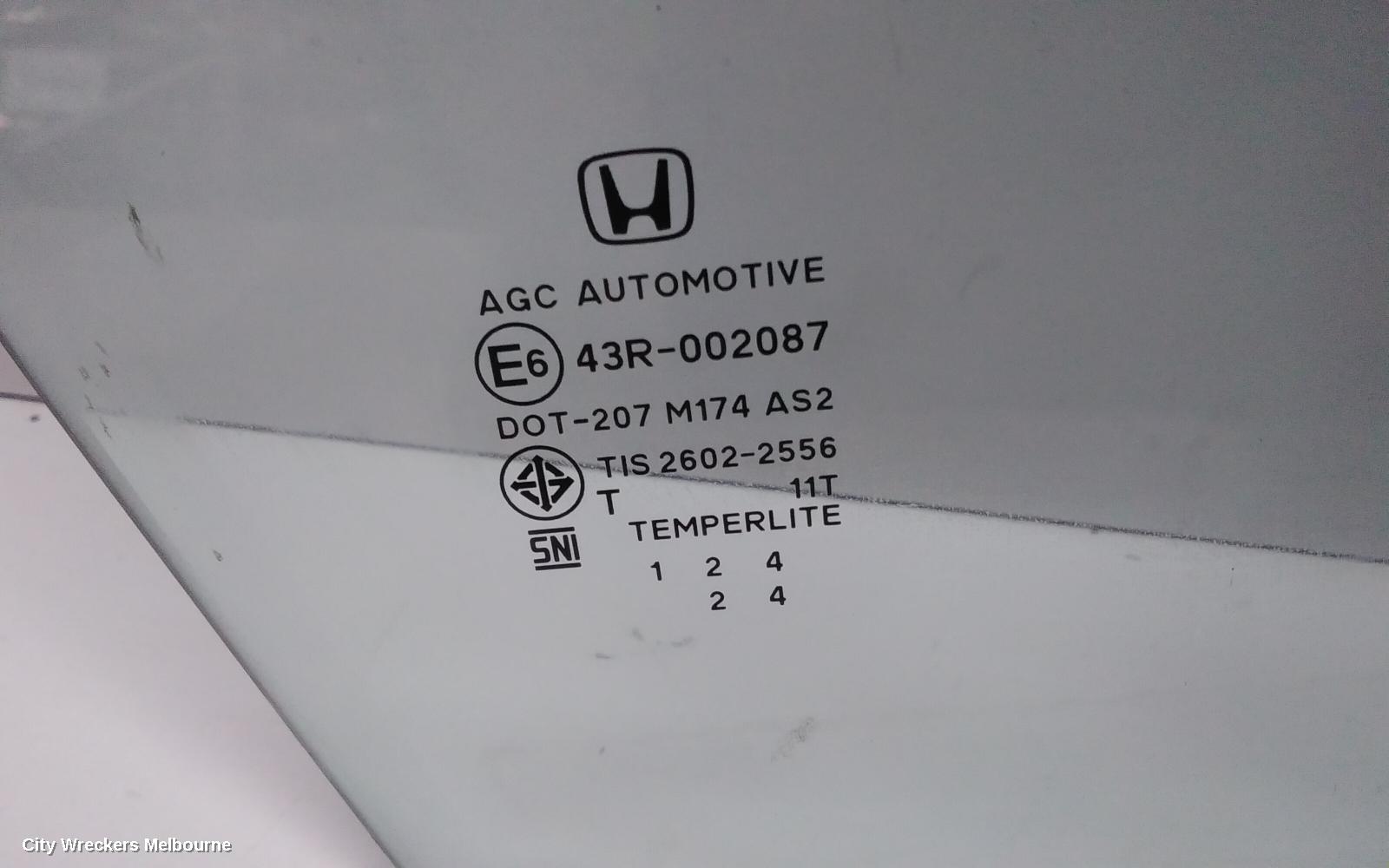 HONDA CIVIC RIGHT FRONT DOOR WINDOW, 10TH GEN, HATCH, 05/2016 ONWARDS